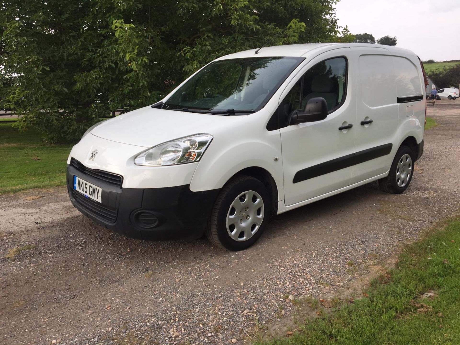 2015/15 REG PEUGEOT PARTNER 850 S L1 HDI 1.6 DIESEL WHITE PANEL VAN, SHOWING 0 FORMER KEEPERS - Image 3 of 13