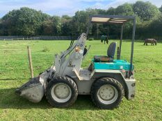 KOMATSU SK07 LOADING SHOVEL, STARTS, DRIVES AND LIFTS SKID STEER *PLUS VAT*