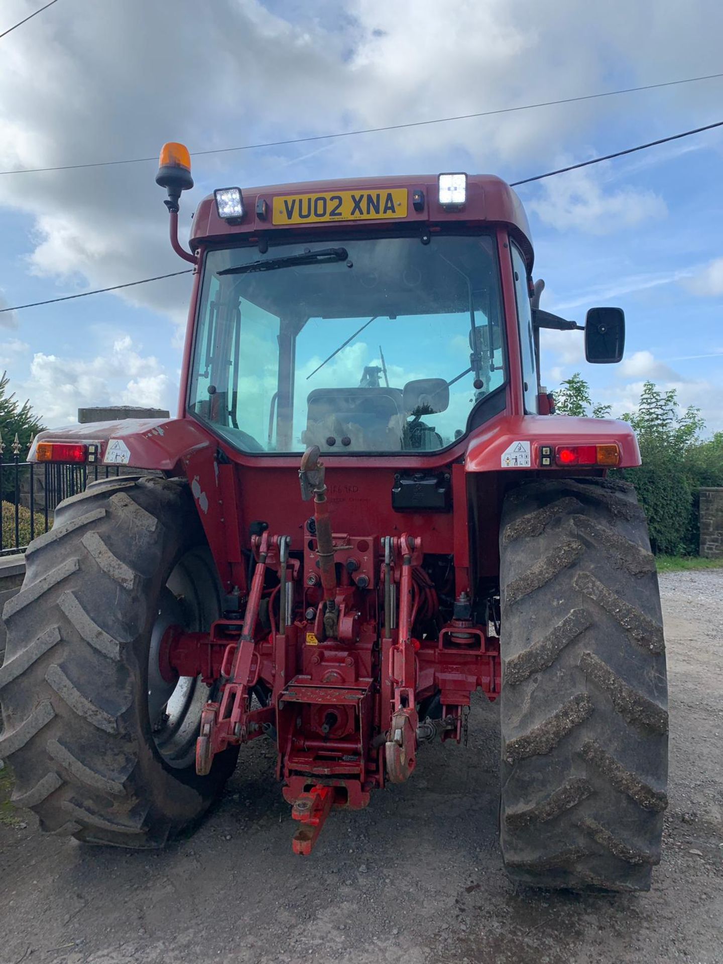 2002 CASE IH CX100 DELUXE MODEL 100 HP 4WD DIESEL TRACTOR C/W FRONT ATTACHMENT, CAB HEATER - Image 3 of 12