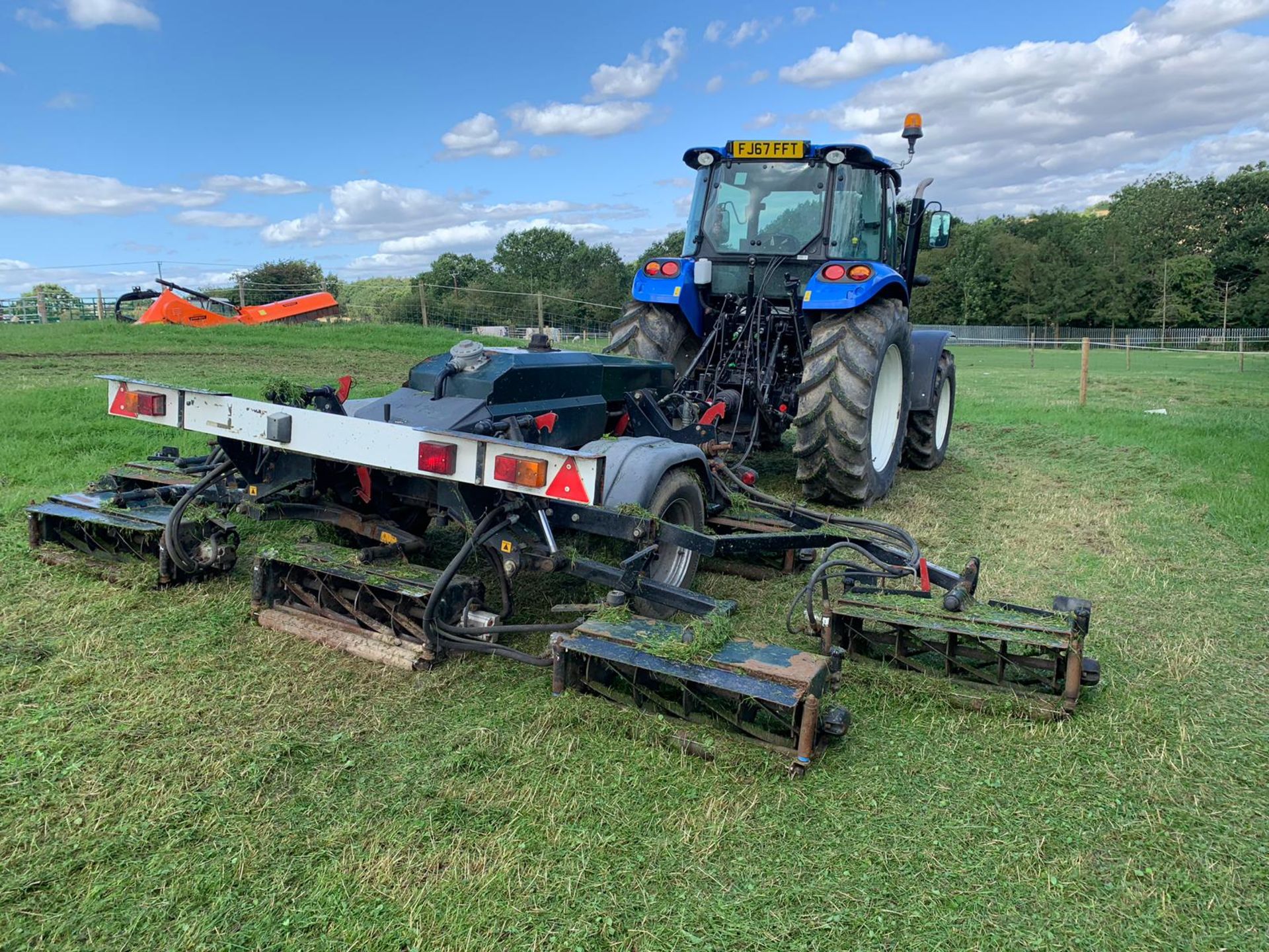 HAYTER TM749 7 GANG TRAILED CYLINDER MOWER, YEAR 2010, MASS: 1110 KG *PLUS VAT* - Image 11 of 18