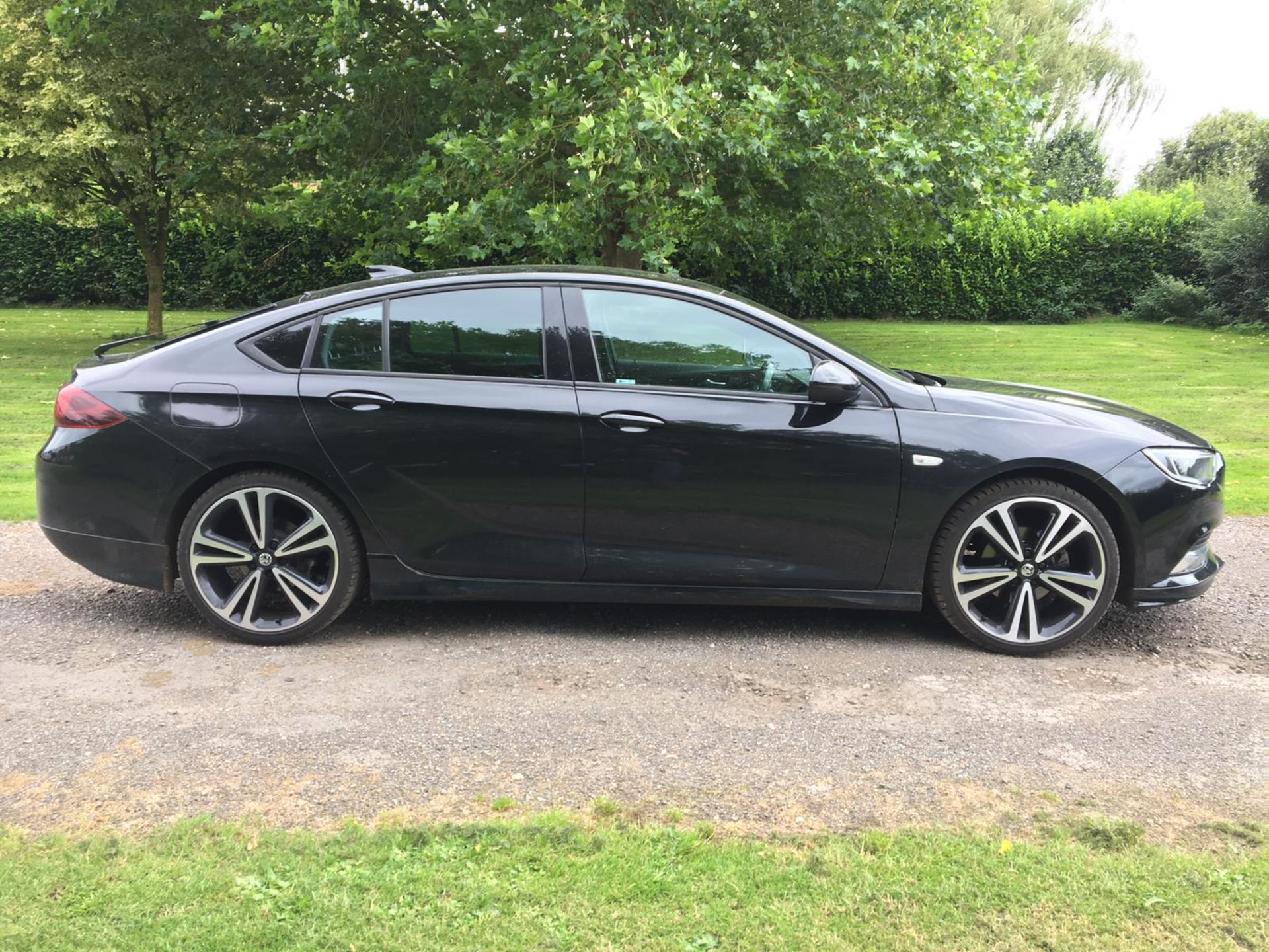 2017/17 REG VAUXHALL INSIGNIA DESIGN ECOTECH TU 1.6 DIESEL BLACK 5 DOOR HATCHBACK *NO VAT* - Image 7 of 12