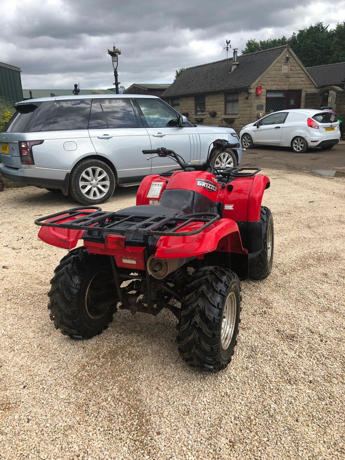 2010 YAMAHA GRIZZLY 660 4 WHEEL DRIVE FARM QUAD, RUNS & WORKS AS IT SHOULD *NO VAT* - Image 3 of 7