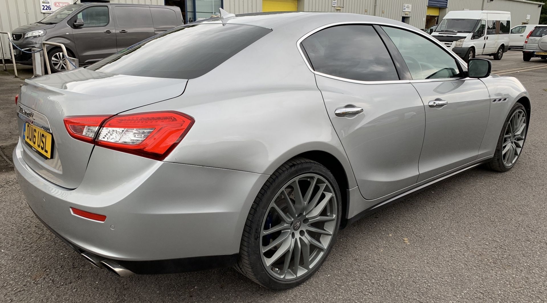 2016/16 REG MASERATI GHIBLI S V6 AUTO 3.0 PETROL 4 DOOR SALOON, SHOWING 2 FORMER KEEPERS *NO VAT* - Image 6 of 31