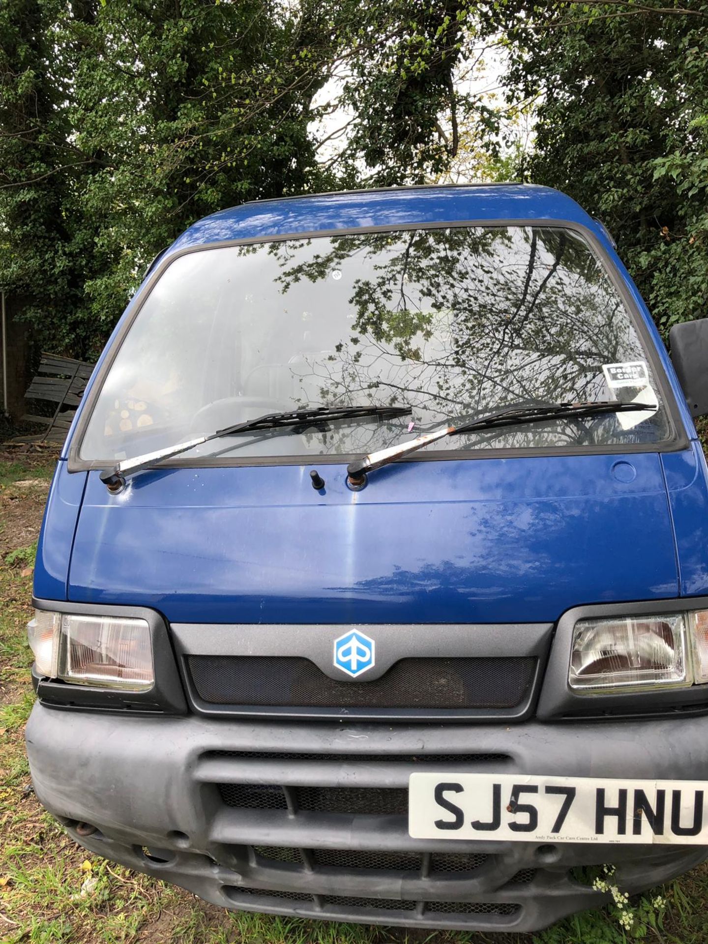 2008/57 REG PIAGGIO PORTER 1.3 PETROL/LPG VAN WITH SIDE WINDOWS, SHOWING 1 FORMER KEEPER *NO VAT* - Image 2 of 8