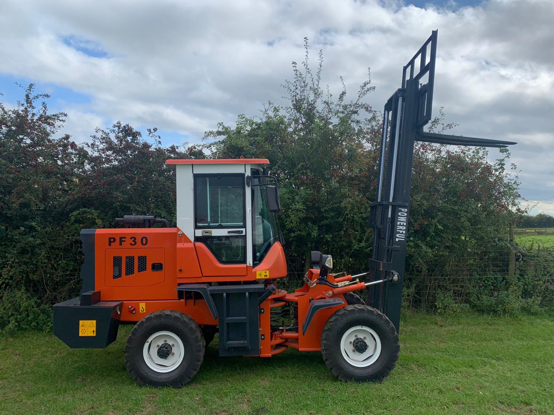 BRAND NEW 2019 ATTACK PF30 4X4 ROUGH TERRAIN POWERFUL FORKLIFT C/W 2 STAGE MAST *PLUS VAT*