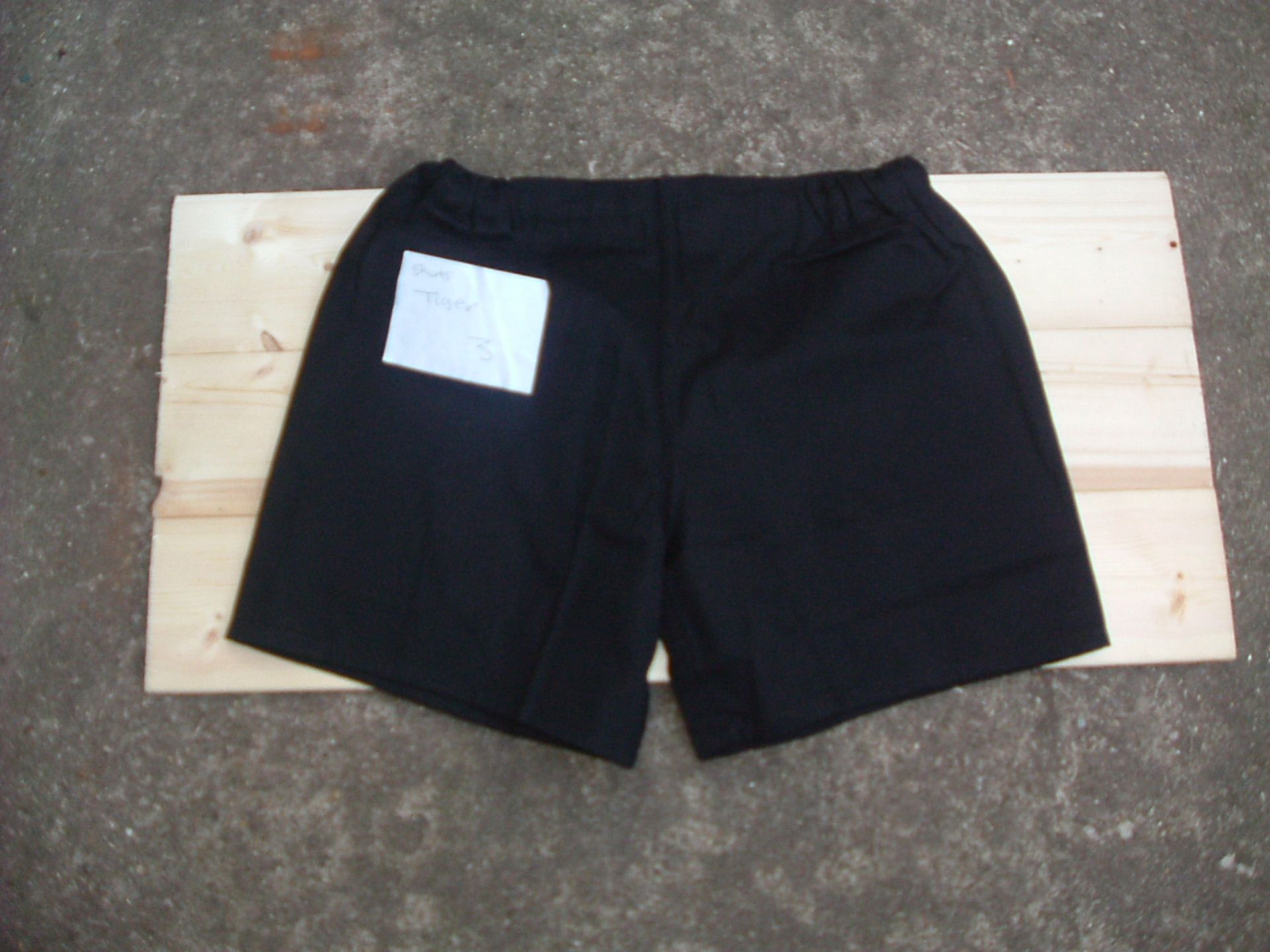 400 PAIRS OF TIGER SHORTS ALL NEW DIFFERENT SIZES *NO VAT*