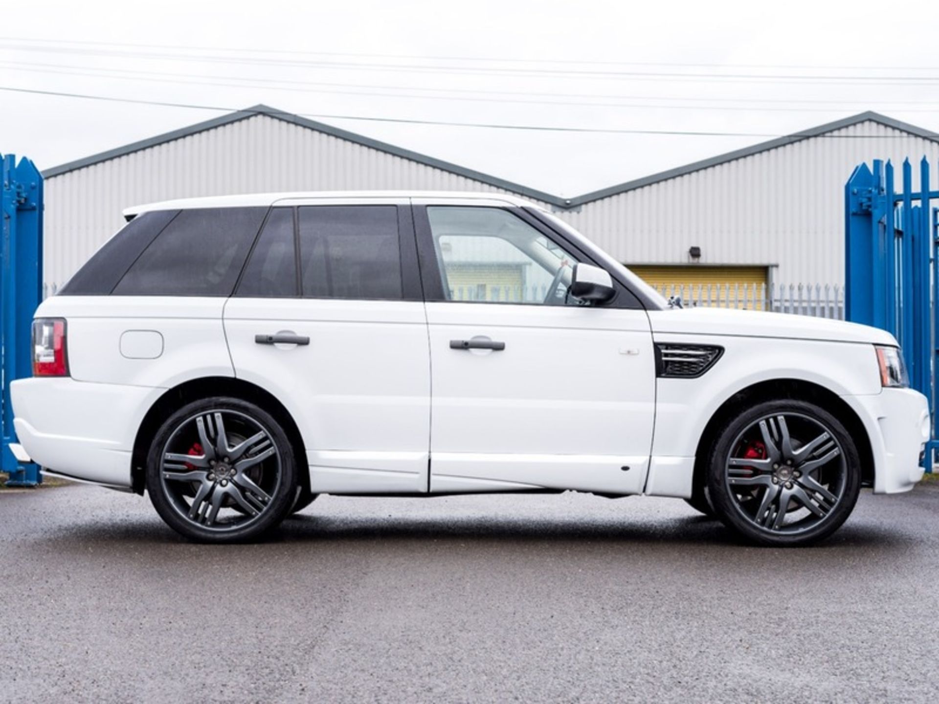 2010/60 REG LAND ROVER RANGE ROVER SPORT HSE TDV6 OVERFINCH BODYKIT 3.0 DIESEL AUTO 4X4 *NO VAT* - Image 4 of 35