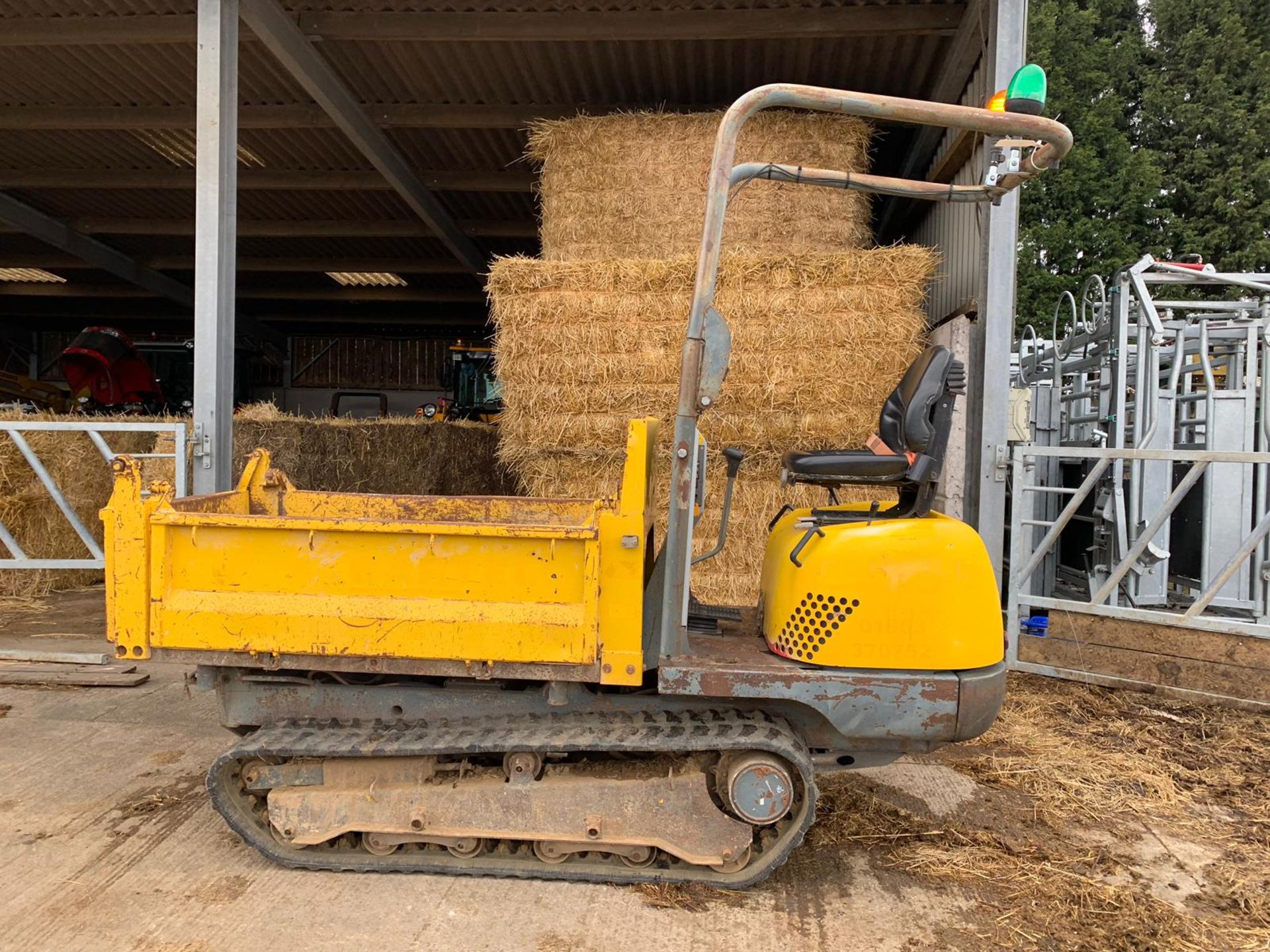 LIFTON / NEWSON TD15 TRACKED DUMPER, RUNS, WORKS AND TIPS *PLUS VAT* - Image 6 of 6