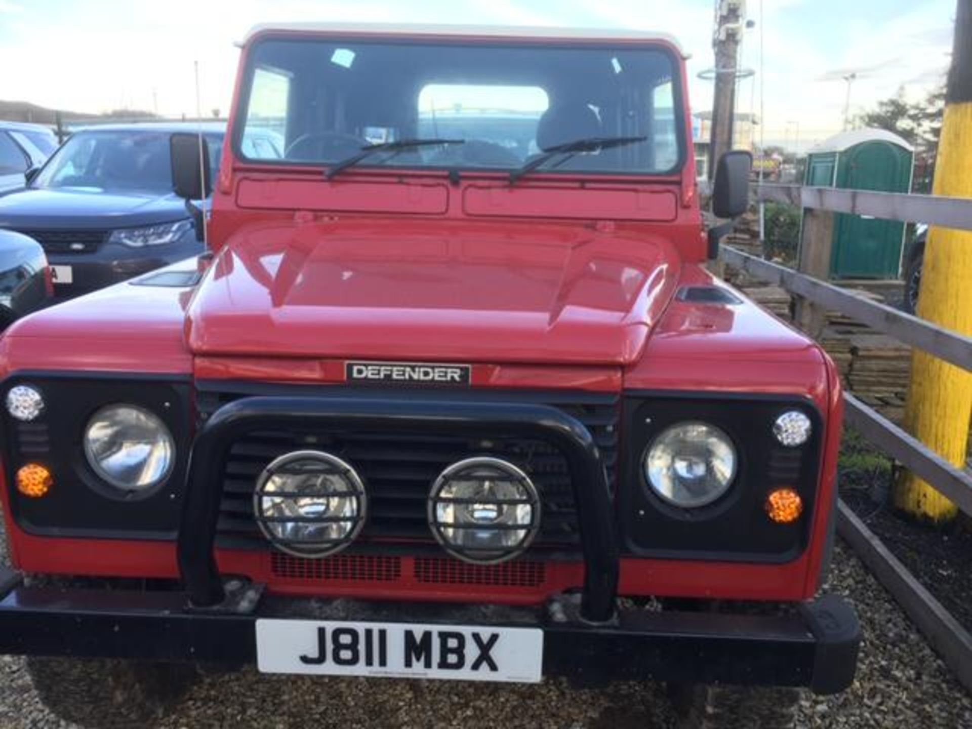 FULLY REBUILT! 1991/J REG LAND ROVER 90 DEFENDER 200 TURBO DIESEL 2.5 RED LIGHT 4X4 *NO VAT* - Image 2 of 14