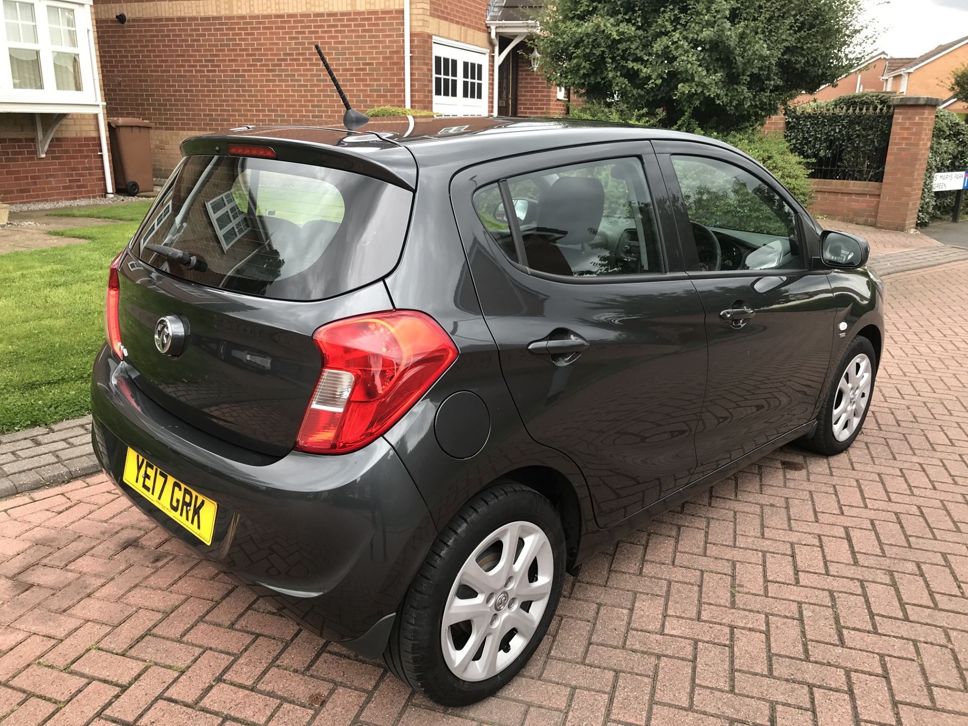 2017/17 REG VAUXHALL VIVA SE AC 999CC PETROL GREY 5 DOOR HATCHBACK, SHOWING 1 FORMER KEEPER *NO VAT* - Image 5 of 9