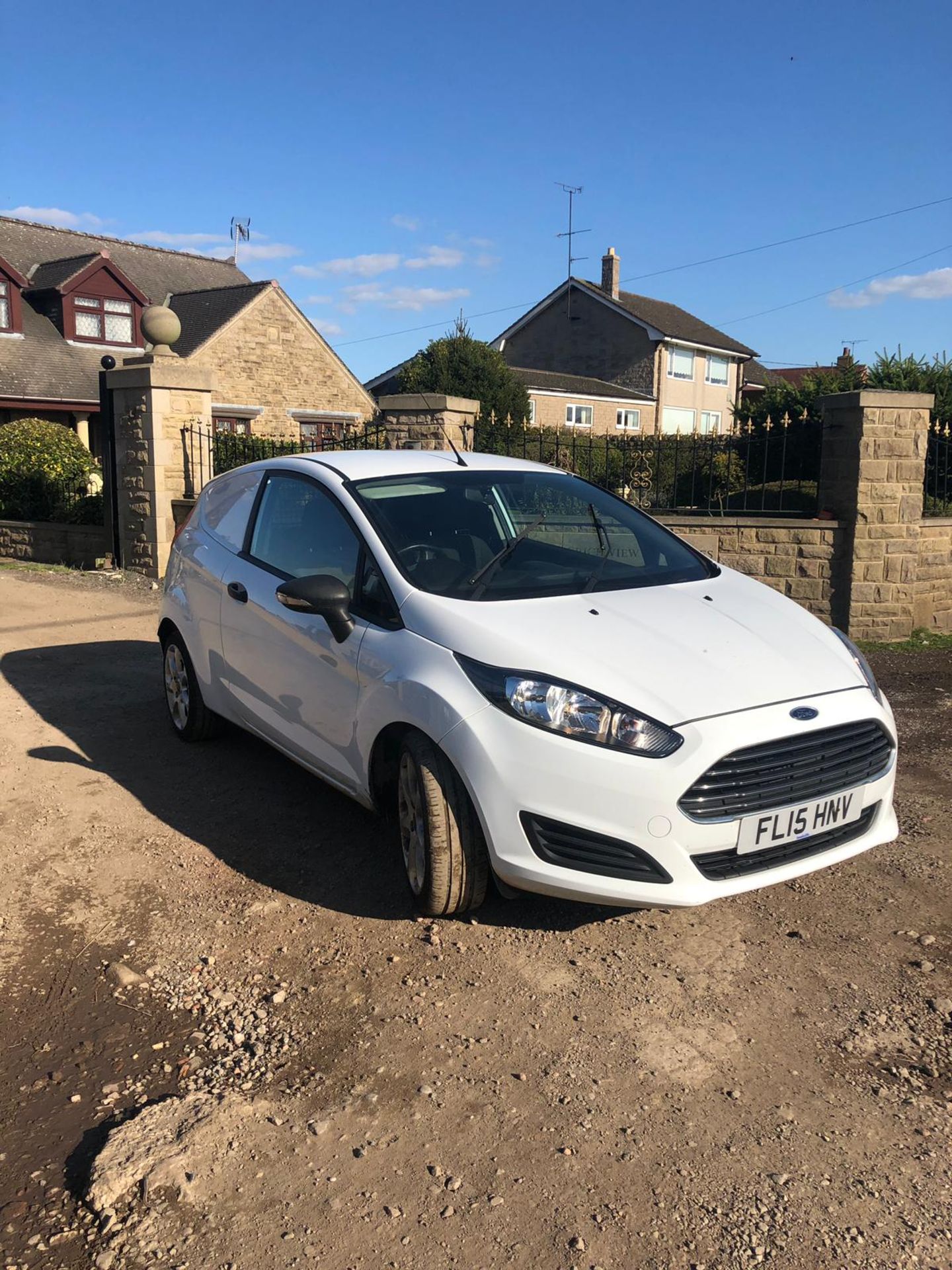 2015/15 REG FORD FIESTA ECONETIC TECH TDCI 1.6 DIESEL CAR DERIVED VAN, SHOWING 0 FORMER KEEPERS