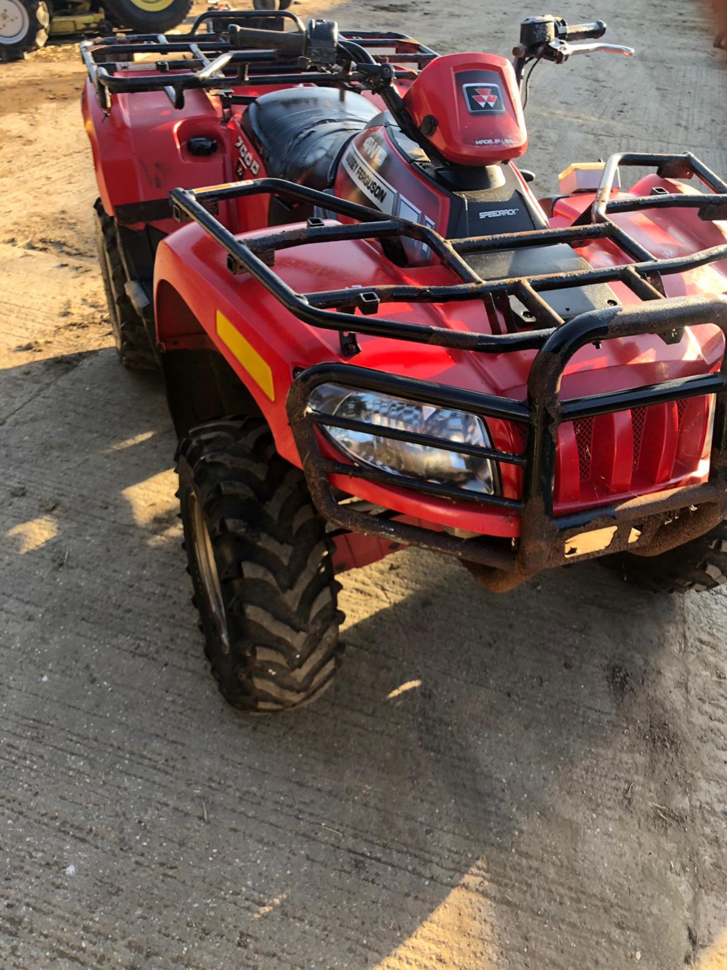 MASSEY FERGUSON 700CC FARM QUAD, 4 WHEEL DRIVE *NO VAT* - Image 4 of 9