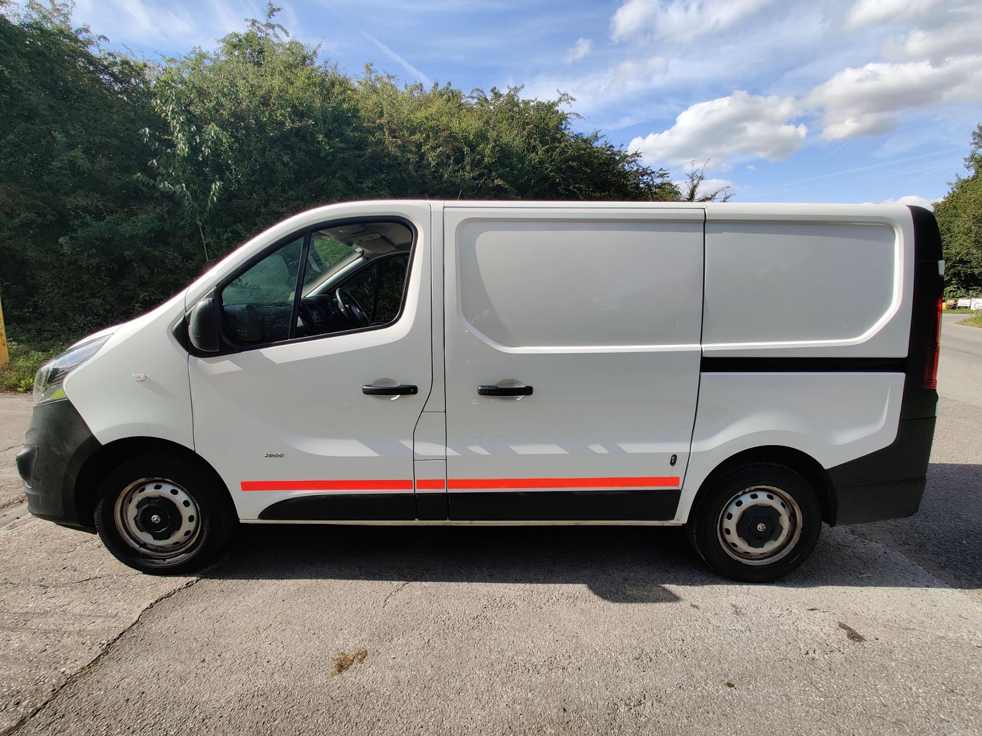 2015/65 REG VAUXHALL VIVARO 2900 CDTI 1.6 DIESEL WHITE PANEL VAN, SHOWING 0 FORMER KEEPERS *NO VAT* - Image 4 of 20