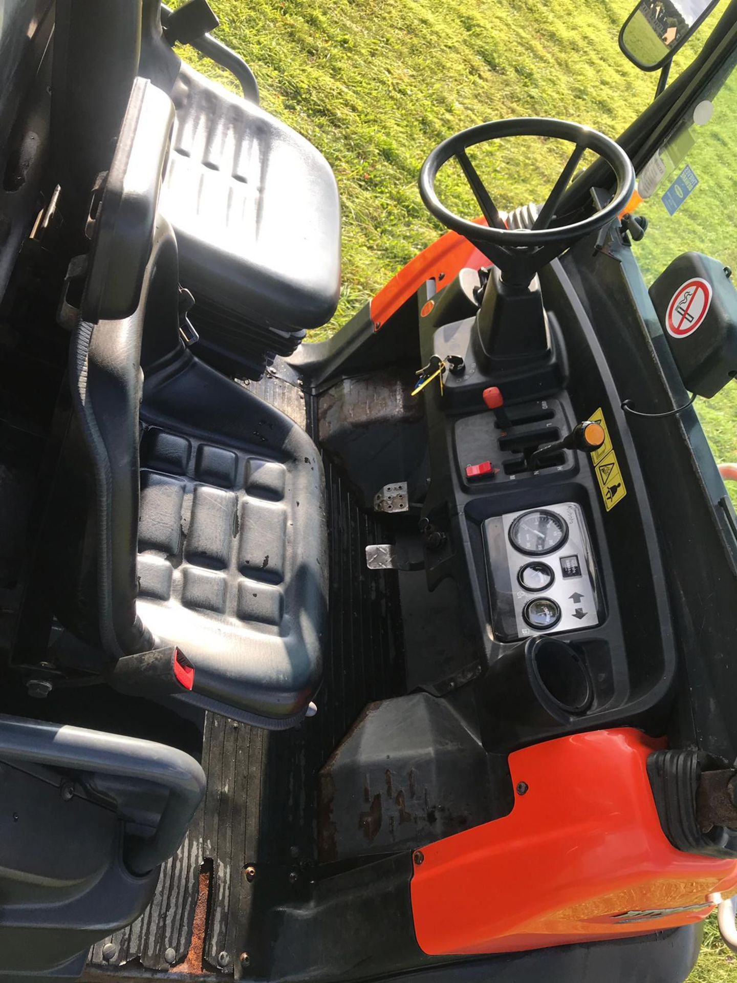 KUBOTA RTV 900 UTILITY VEHICLE 4X4 ROAD REGISTERED, TAXED READY FOR ROAD, HYDRAULIC TIP *PLUS VAT* - Image 7 of 9