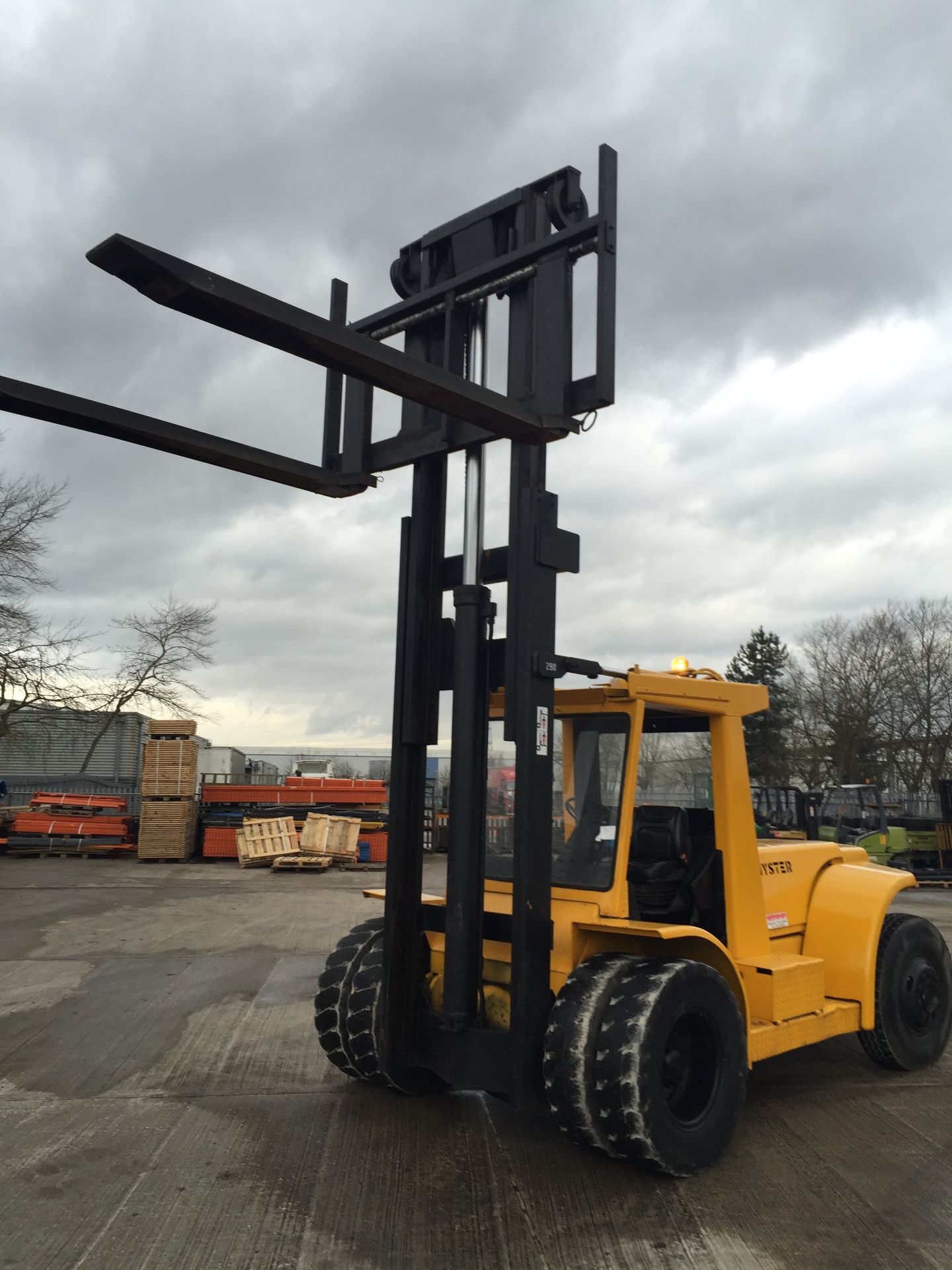 HYSTER H250H COUNTERBALANCE GAS POWERED FORKLIFT *PLUS VAT* - Image 4 of 4