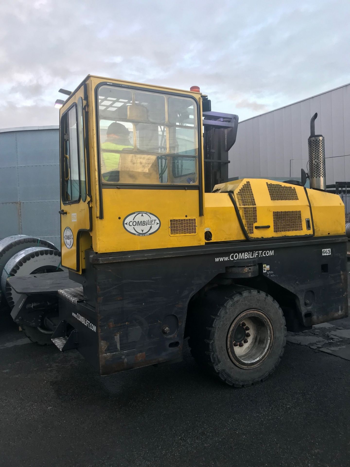 COMBILIFT C14000 SIDELOADER DIESEL FORKLIFT, YEAR 2013 *PLUS VAT* - Image 2 of 4