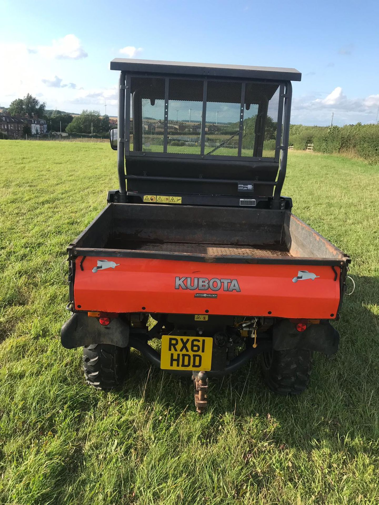 KUBOTA RTV 900 UTILITY VEHICLE 4X4 ROAD REGISTERED, TAXED READY FOR ROAD, HYDRAULIC TIP *PLUS VAT* - Image 4 of 9