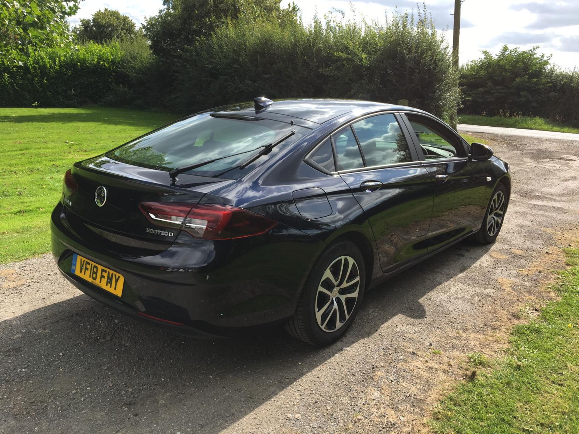 2018/18 REG VAUXHALL INSIGNIA DESIGN ECOTEC TU 1.6 DIESEL 5 DOOR, SHOWING 0 FORMER KEEPERS *NO VAT* - Image 6 of 16