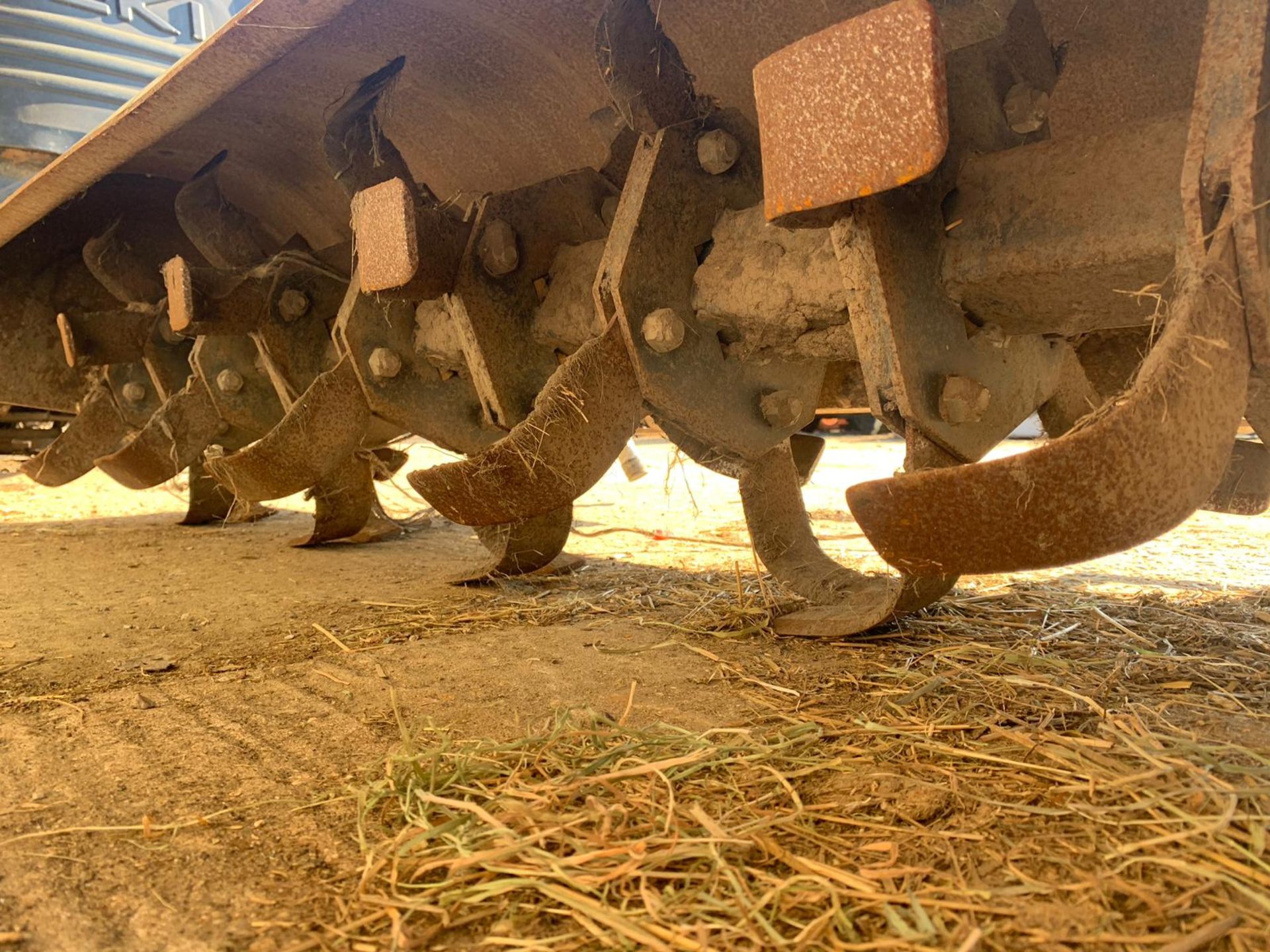 BOBCAT COMPACT TRACKED LOADER, MODEL T110, C/W FORKS, ROTAVATOR, BUCKET SWEEPER & BUCKET *PLUS VAT* - Bild 10 aus 17