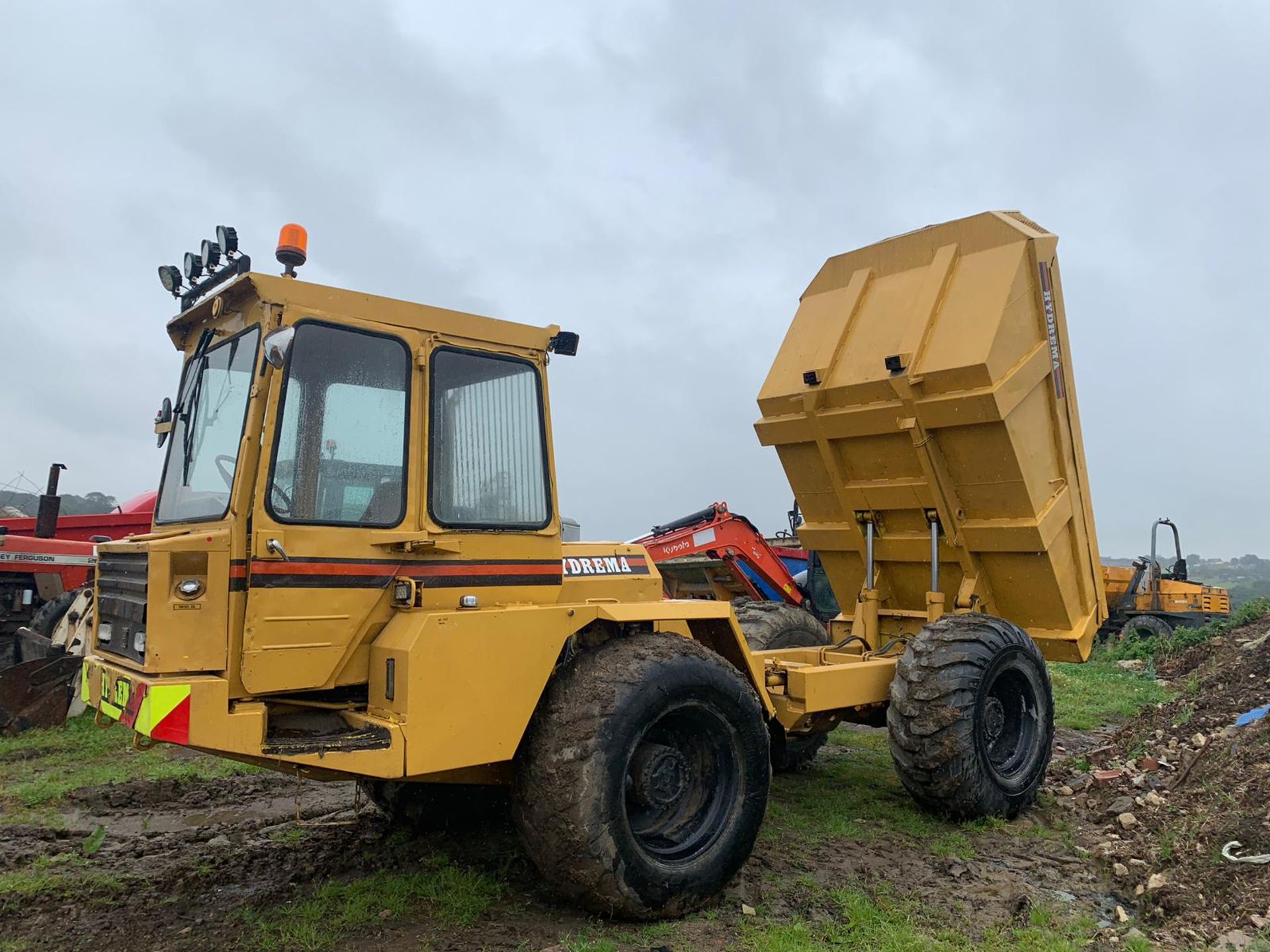 HYDREMA 10 TON REAR TIP DIESEL DUMPER, RUNS, WORKS AND TIPS, SHOWING 1048 ENGINE HOURS *PLUS VAT* - Bild 3 aus 13