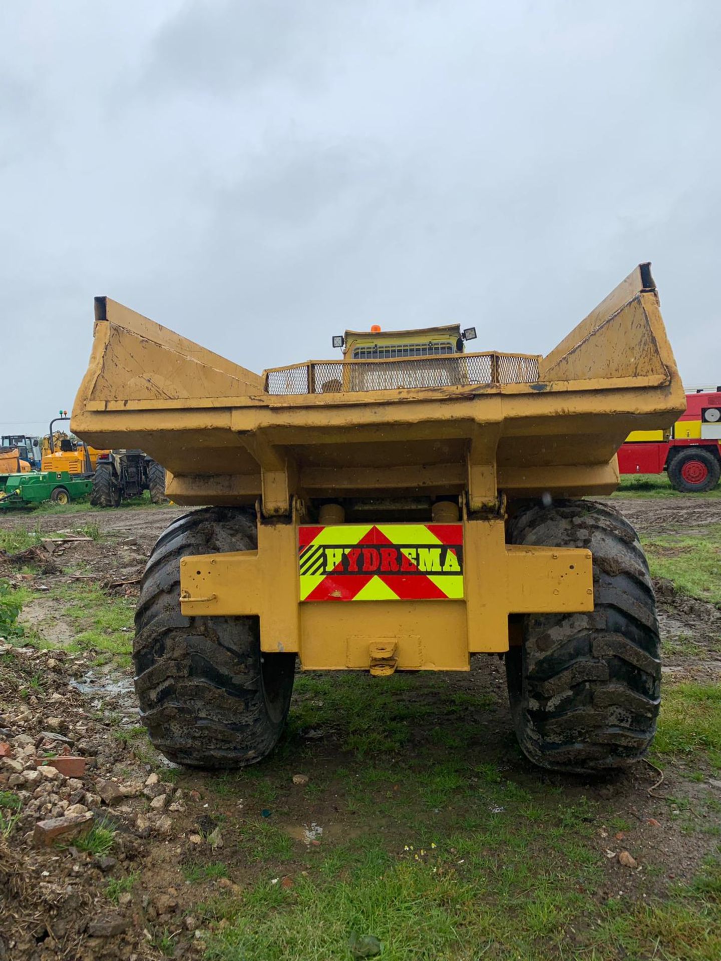 HYDREMA 10 TON REAR TIP DIESEL DUMPER, RUNS, WORKS AND TIPS, SHOWING 1048 ENGINE HOURS *PLUS VAT* - Bild 5 aus 13