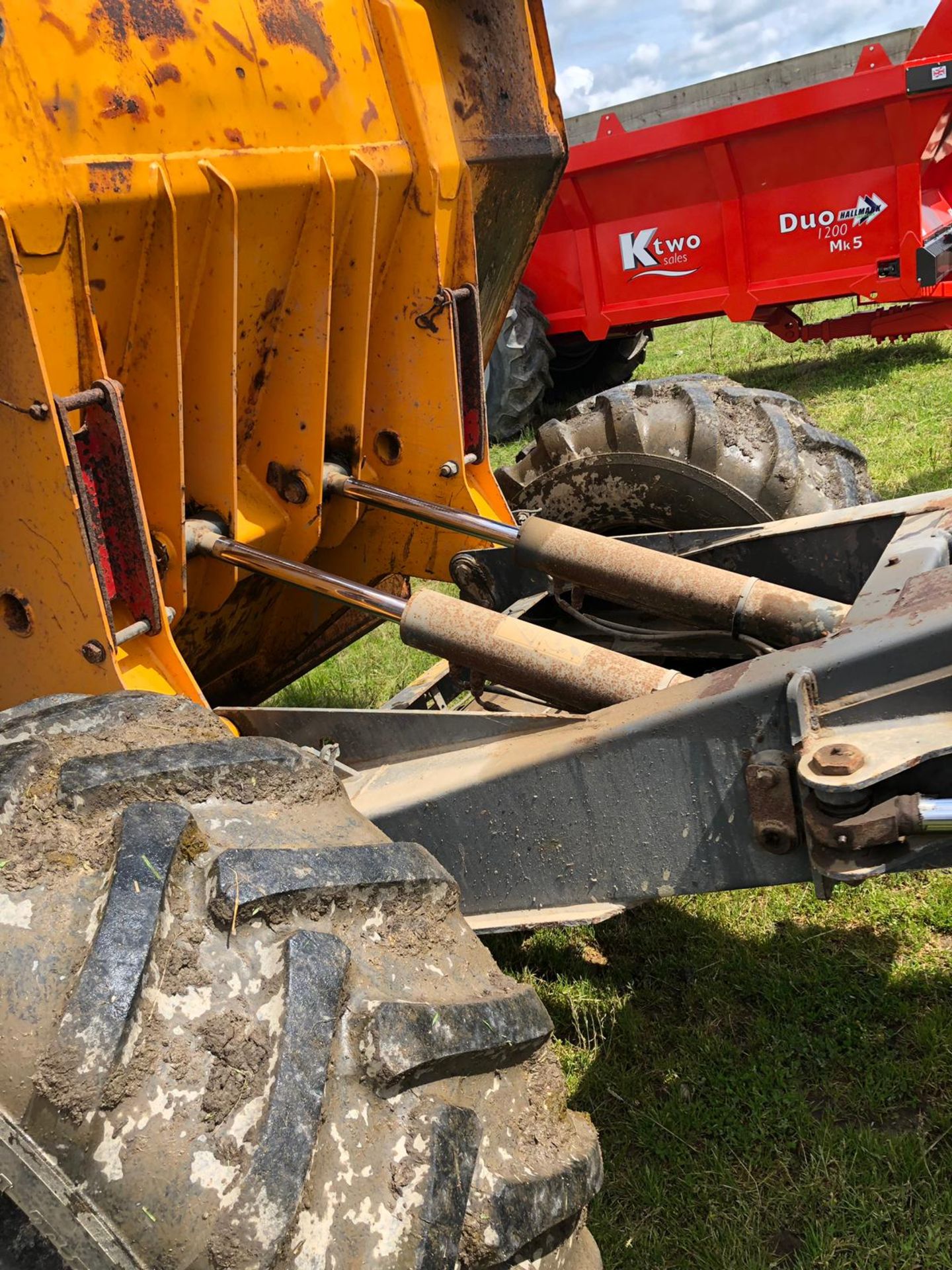 BENFORD TEREX 9 TONNE DUMPER, RUNS AND WORKS, YEAR 2007 *PLUS VAT* - Image 5 of 6