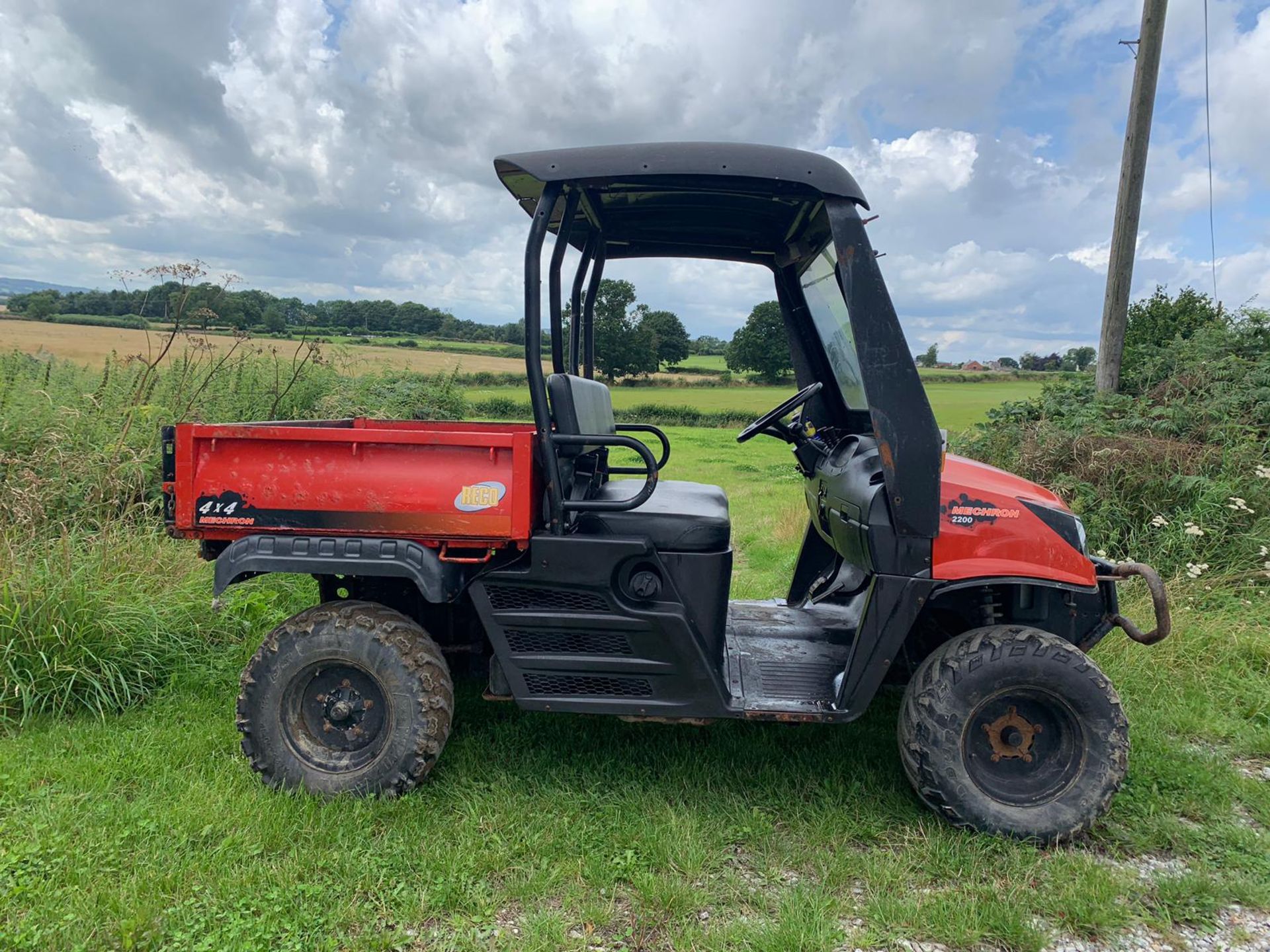 60 REG KIOTI MECHRON 2200 DIESEL 4X4 UTV TIPPER TOW BAR, RUNS AND WORKS, SHOWING 3367 HOURS - Bild 3 aus 13