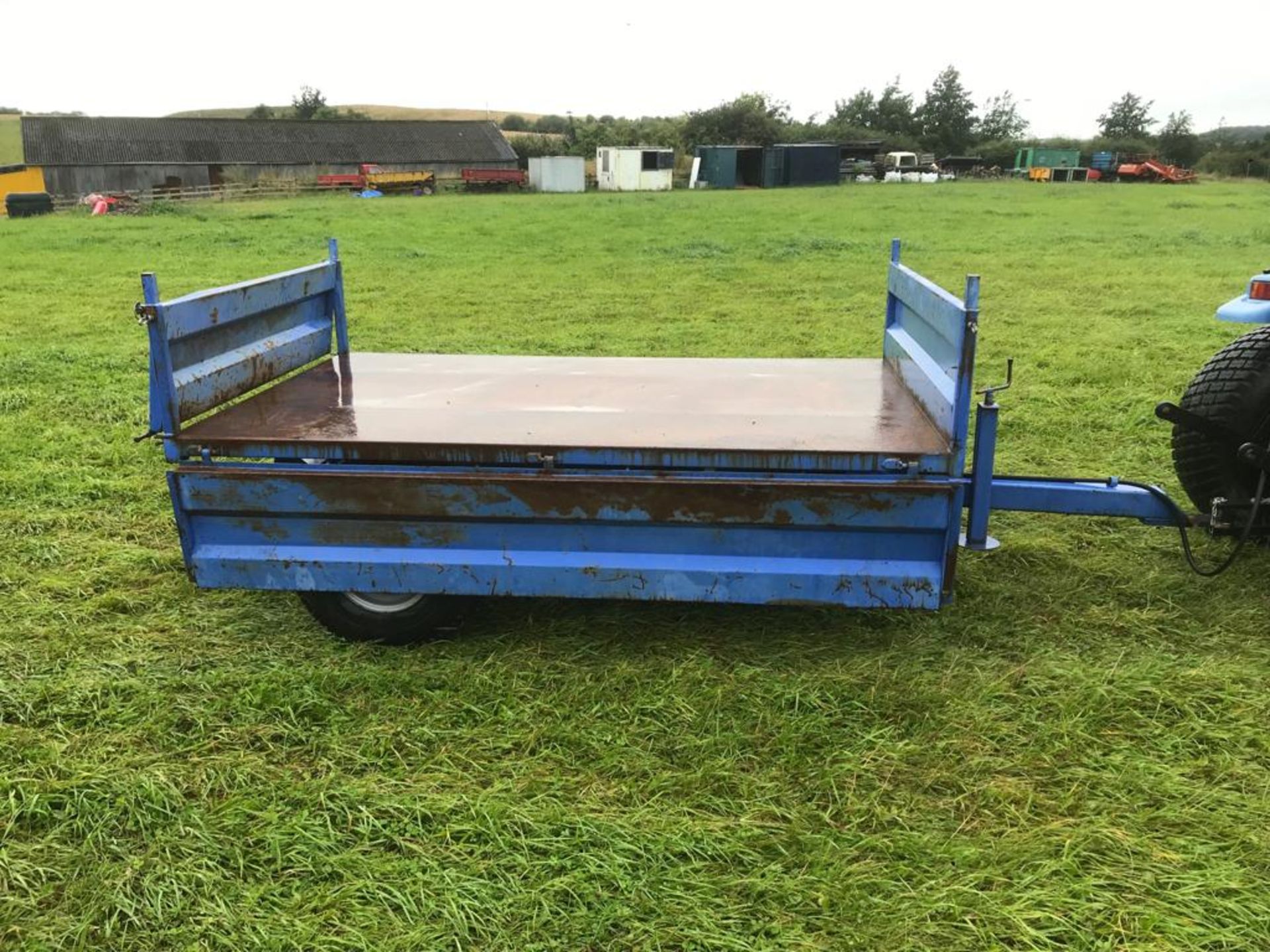 LEWIS DROP SIDE TIPPING TRAILER IDEAL FOR COMPACT TRACTOR, YEAR 2010, EX-COUNCIL *PLUS VAT* - Bild 6 aus 8
