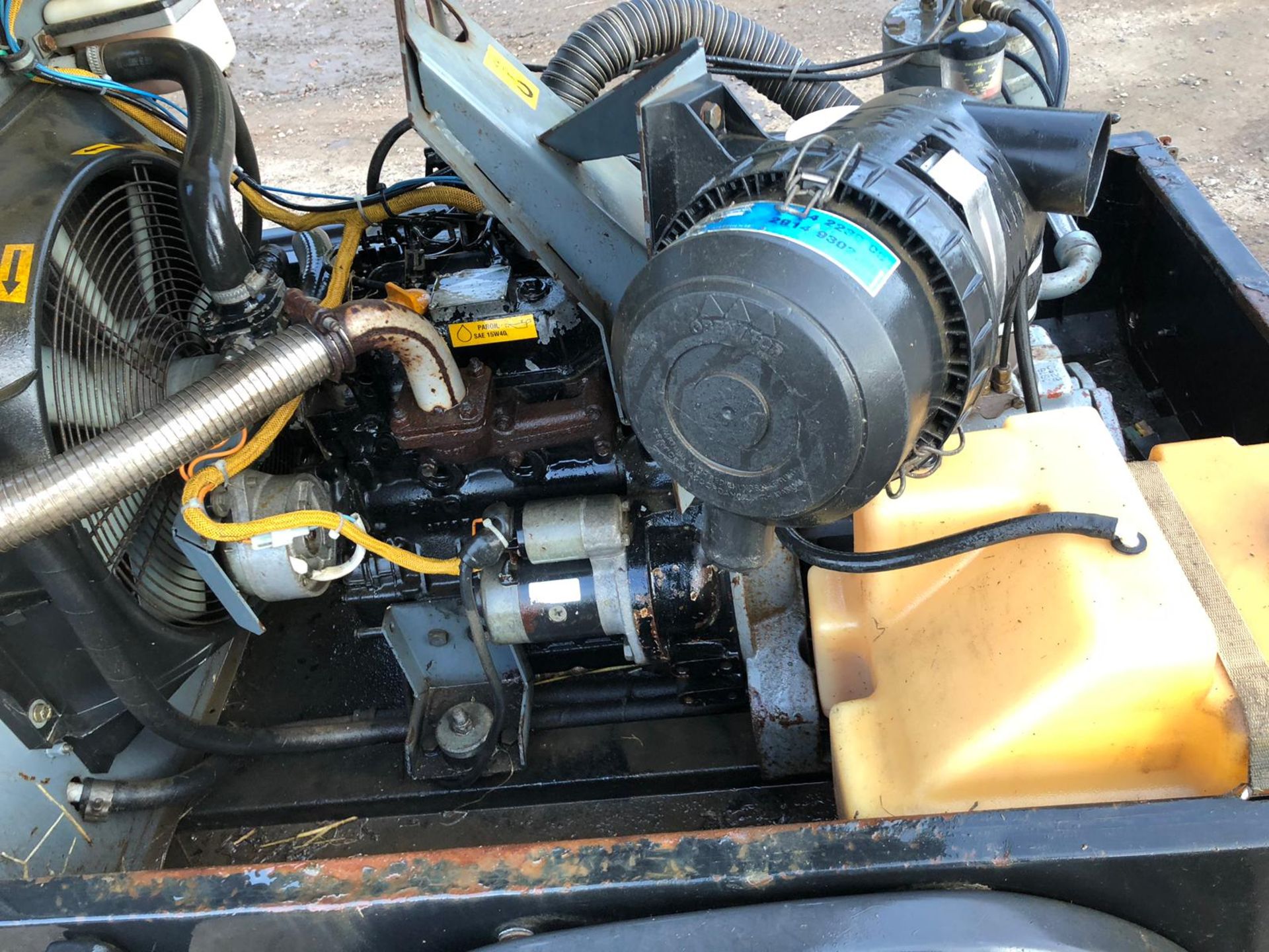 ATLAS COPCO XAS 36 SINGLE AXLE AIR COMPRESSOR, RUNS, WORKS, MAKES AIR *PLUS VAT* - Image 5 of 5