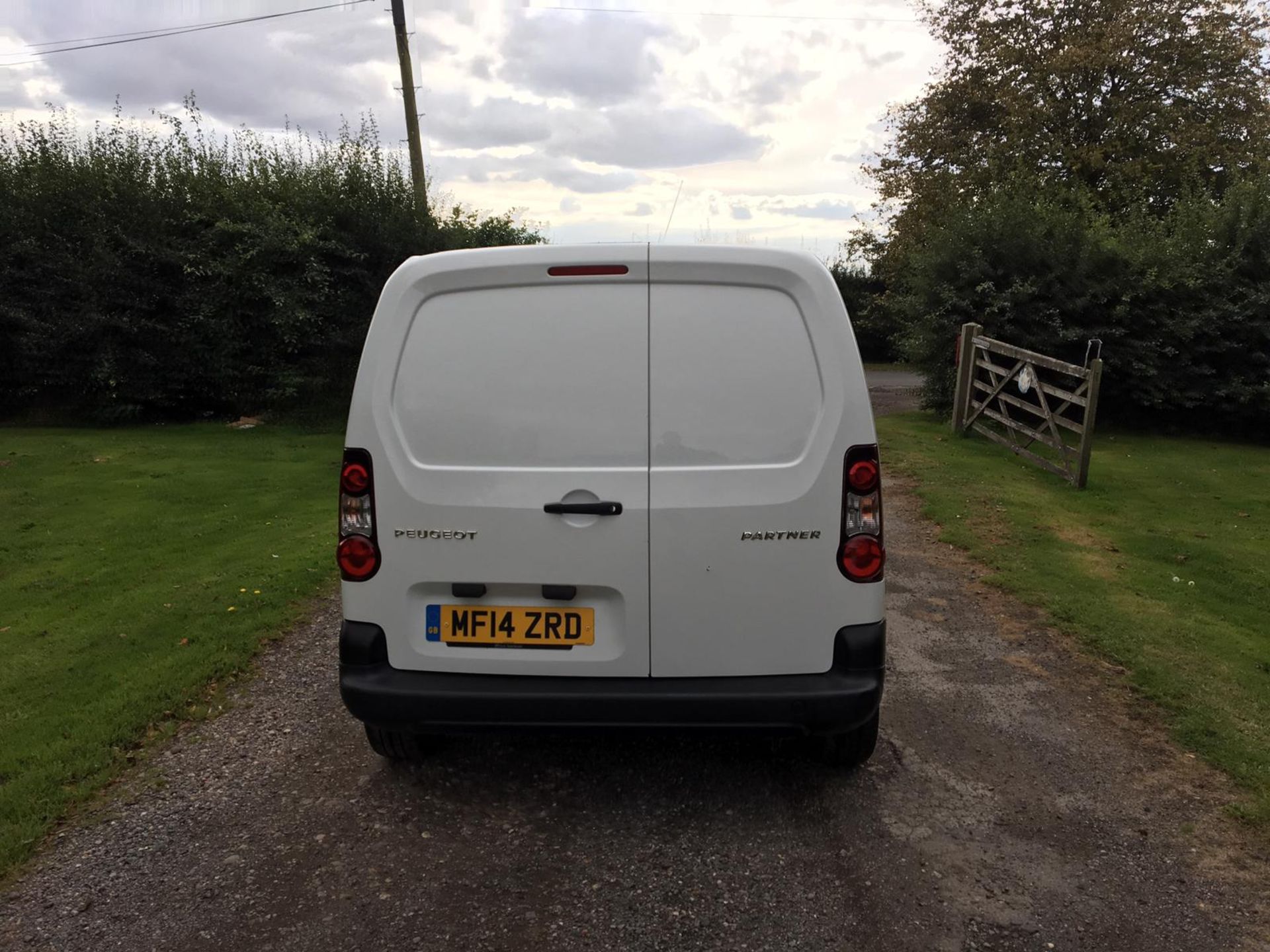 2014/14 REG PEUGEOT PARTNER 850 PROFESSIONAL L1 DIESEL PANEL VAN, SHOWING 1 FORMER KEEPER *NO VAT* - Image 6 of 14