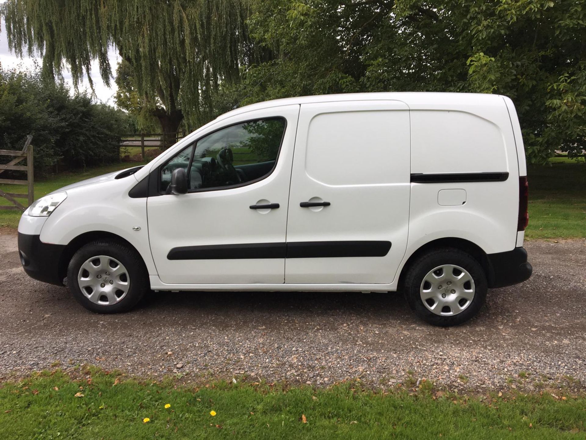 2014/14 REG PEUGEOT PARTNER 850 PROFESSIONAL L1 DIESEL PANEL VAN, SHOWING 1 FORMER KEEPER *NO VAT* - Bild 4 aus 14