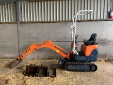 2009 KUBOTA K008-3 (0.8T) MINI MICRO TRACKED DIGGER / EXCAVATOR, C/W 4 X BUCKETS, RUNS, WORKS, DIGS