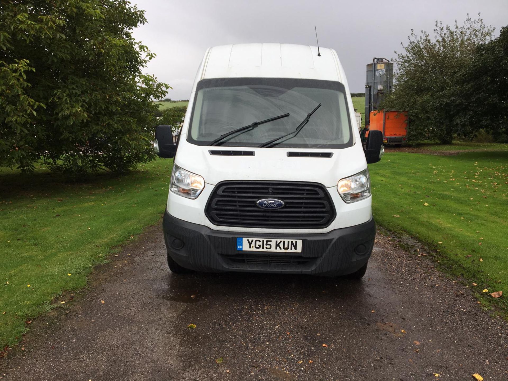 2015/15 REG FORD TRANSIT 350 2.2 DIESEL WHITE PANEL VAN, SHOWING 0 FORMER KEEPERS *NO VAT* - Image 12 of 13