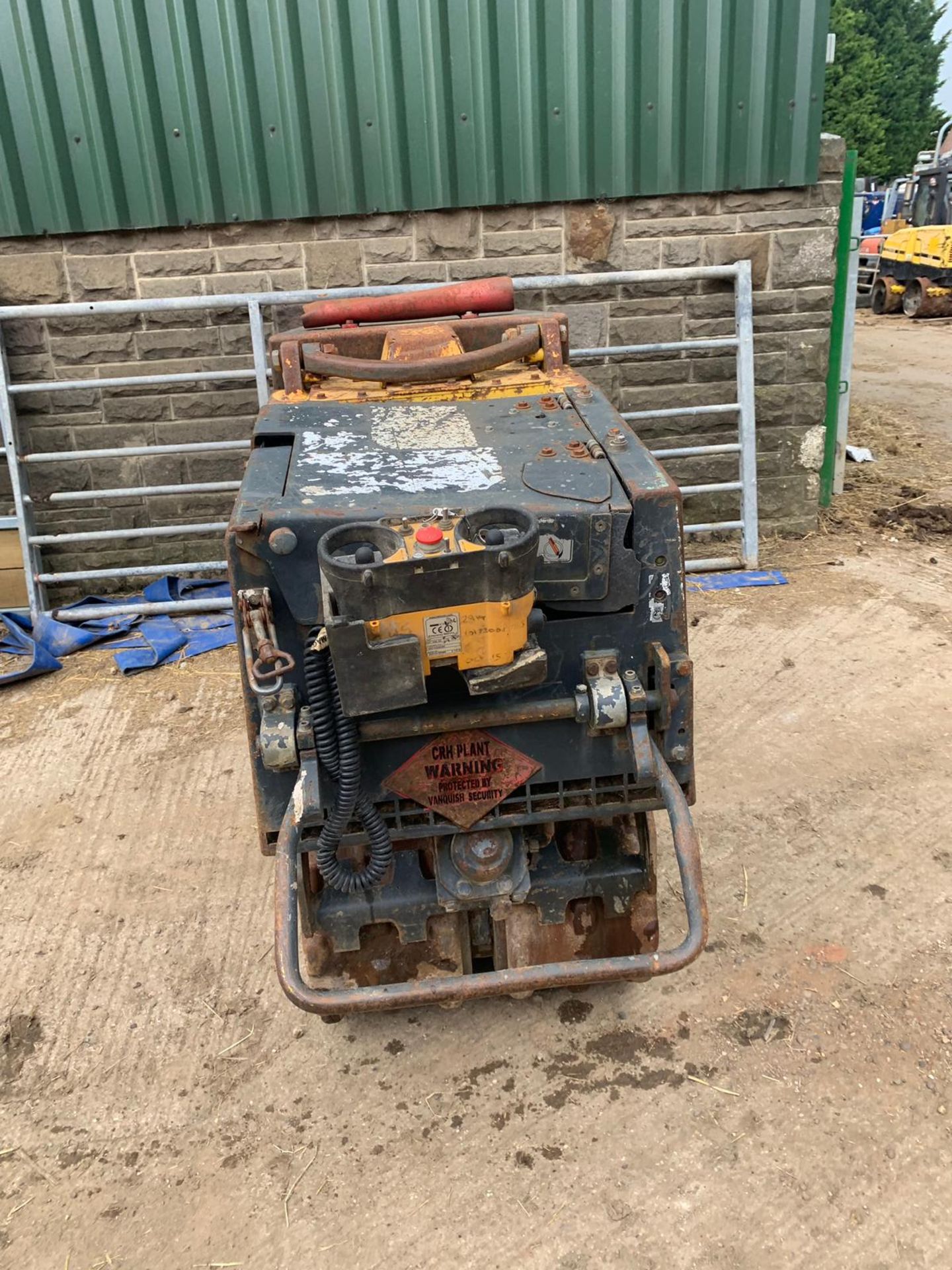 2005 BOMAG BMP 851 REMOTE CONTROL MULTI-PURPOSE WALK-BEHIND COMPACTOR, POWER 13.8 KW *PLUS VAT* - Image 6 of 9