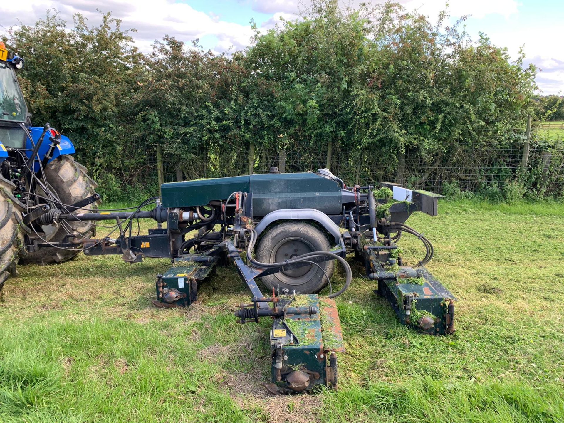 HAYTER TM749 7 GANG TRAILED CYLINDER MOWER, YEAR 2010, MASS: 1110 KG *PLUS VAT* - Image 9 of 18