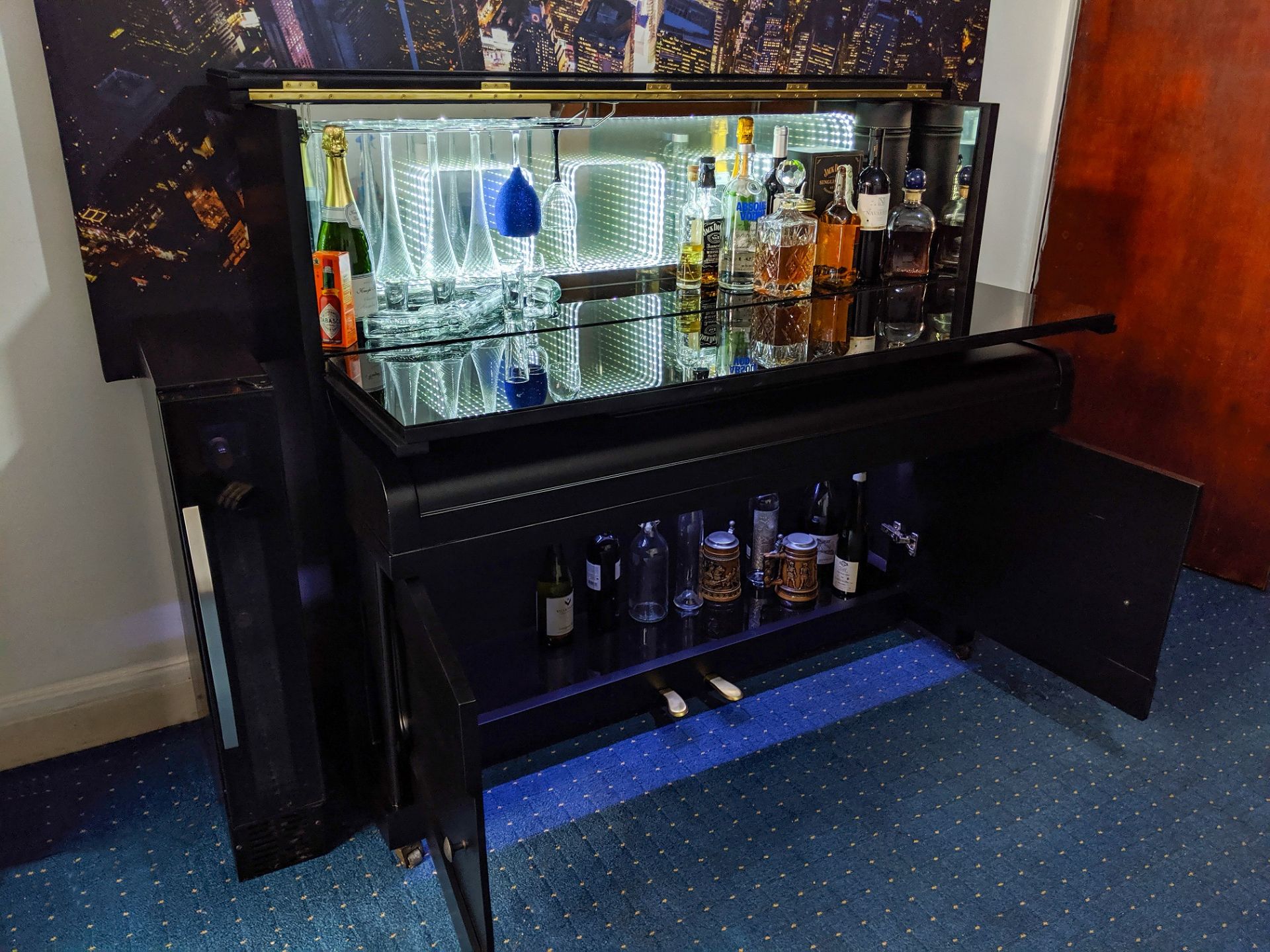 NEW HIGH QUALITY PIANO BAR FINISHED IN A BLACK MATTE PAINT *NO VAT*