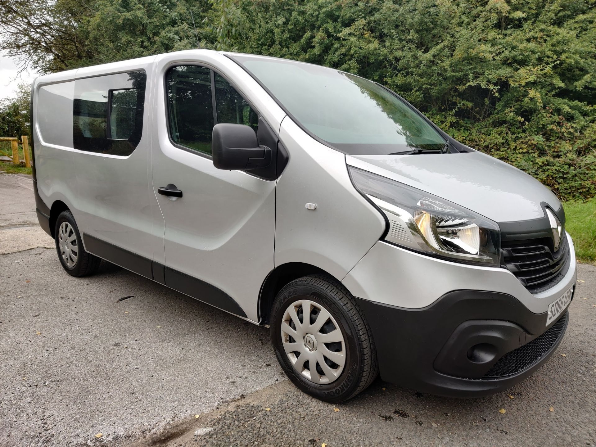 2016/66 REG RENAULT TRAFIC SL27 BUSINESS DCI 1.6 DIESEL SILVER MPV - 7 SEATER *NO VAT*