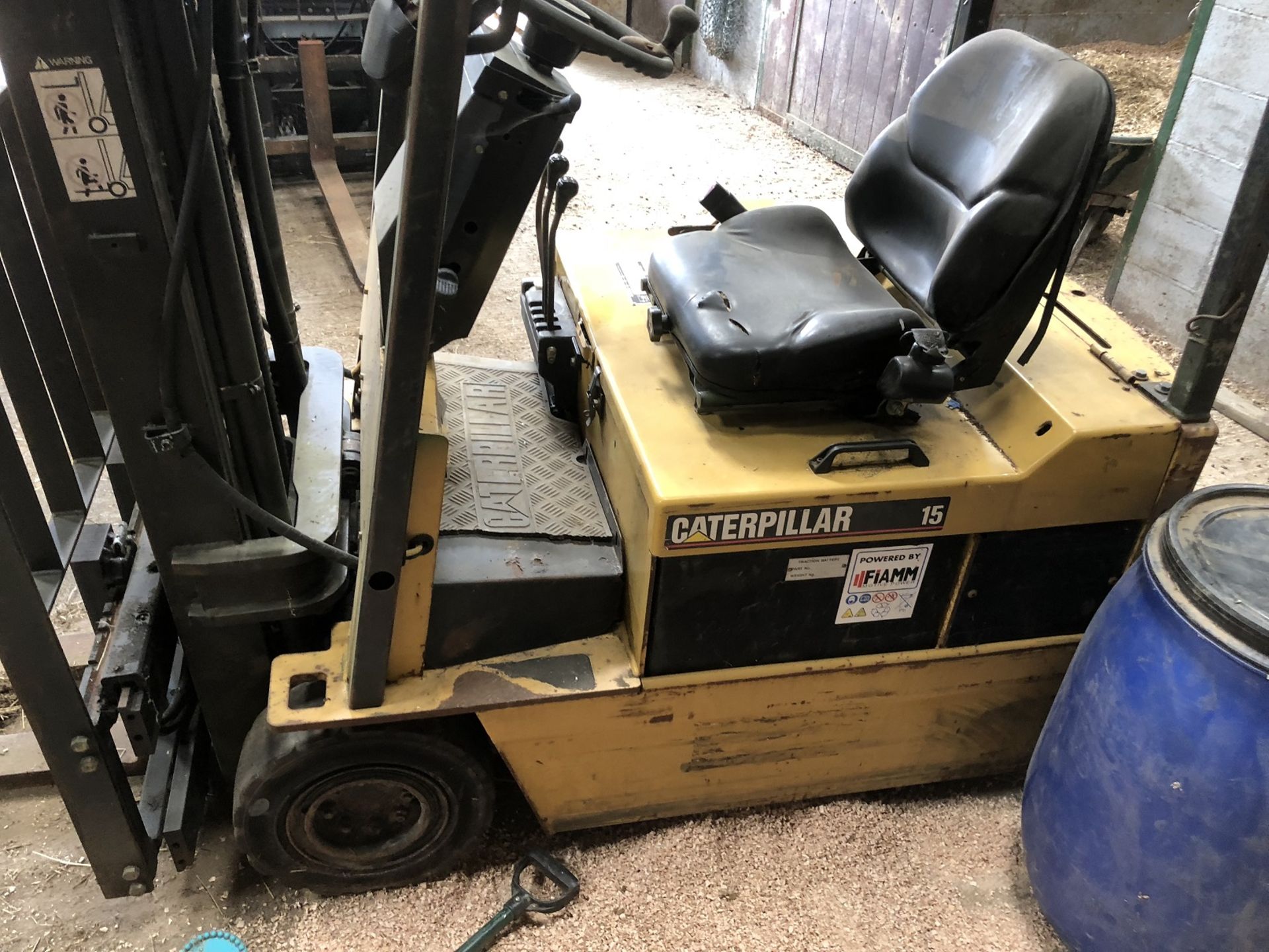 1995 CATERPILLAR EP1.5T ELECTRIC FORKLIFT, *PLUS VAT* - Image 3 of 5