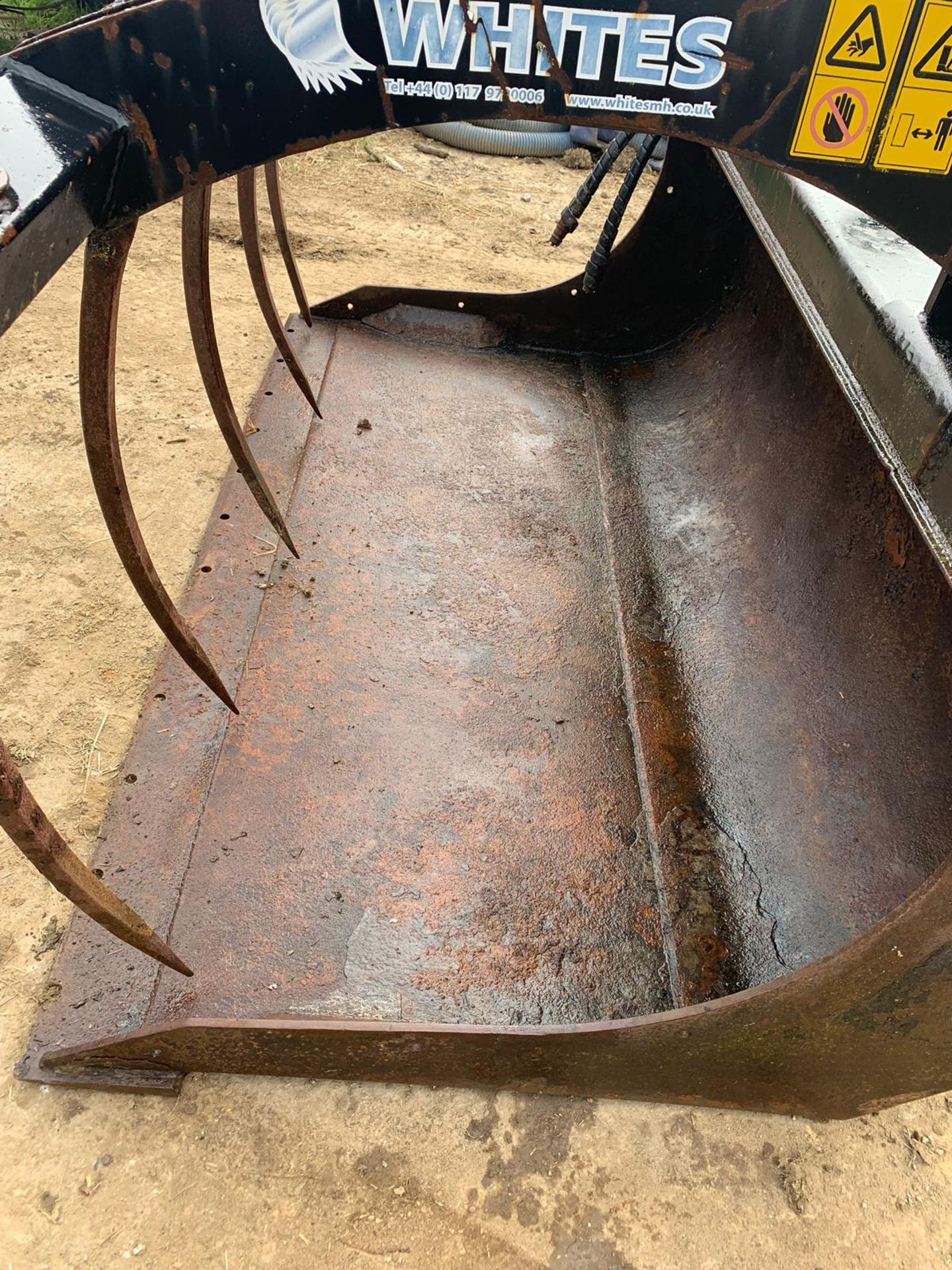 WHITES 1930MM GRAPPLE BUCKET AG SPEC (TO FIT BOBCAT), YEAR 2012, MODEL T2250 *PLUS VAT* - Image 7 of 11