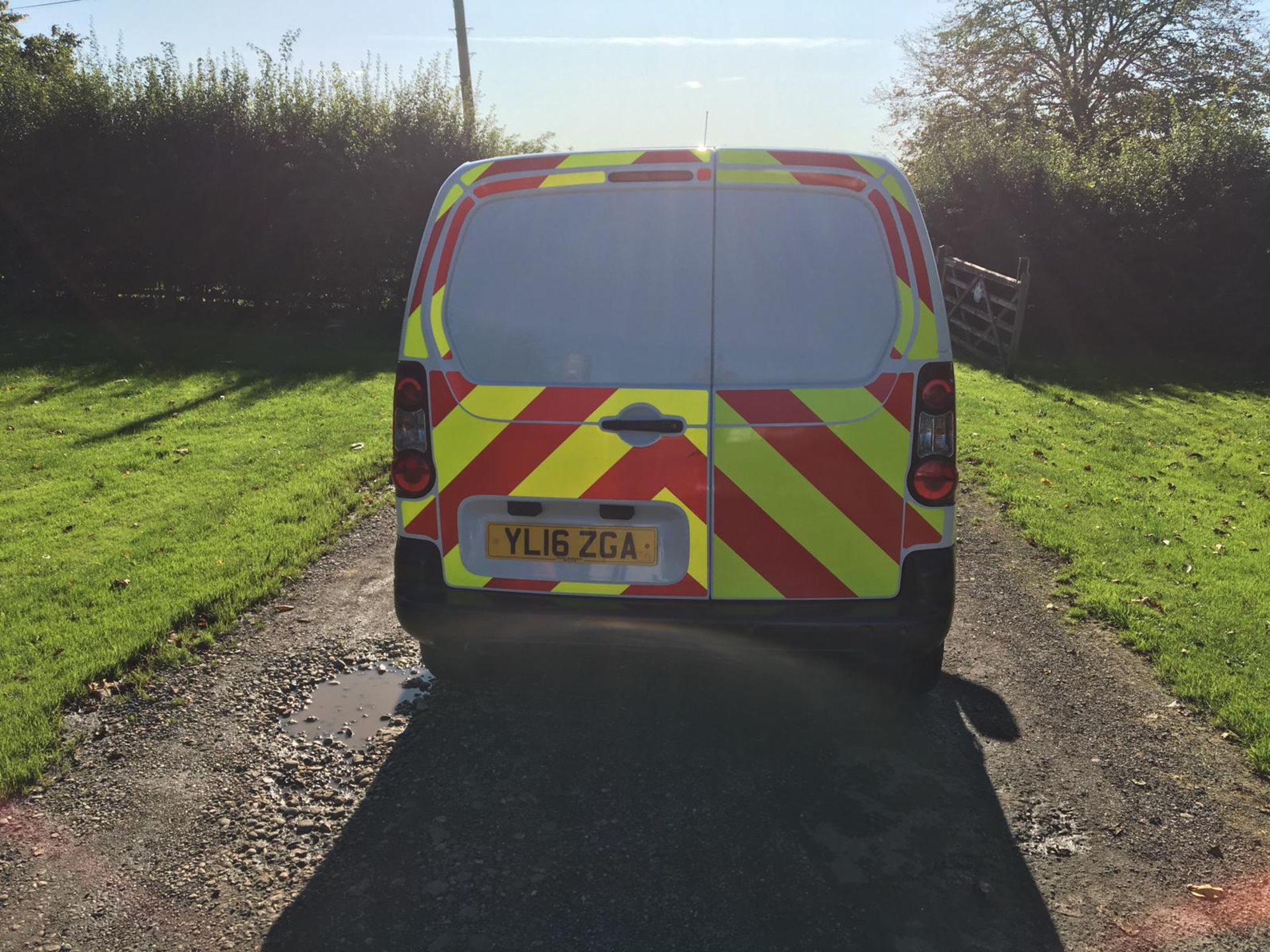 2016/16 REG PEUGEOT PARTNER 850 S L1 BLUE HDI WHITE DIESEL PANEL VAN, SHOWING 0 FORMER KEEPERS - Image 6 of 12