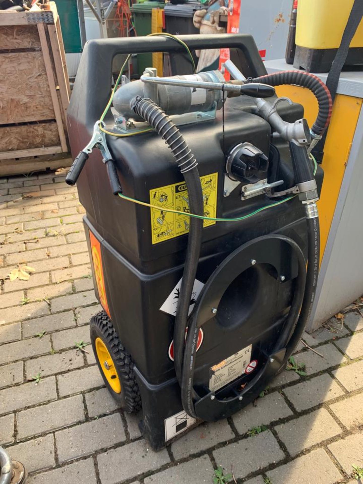 MOBILE FUEL TANK C/W PUMP & NOZZLE *PLUS VAT*