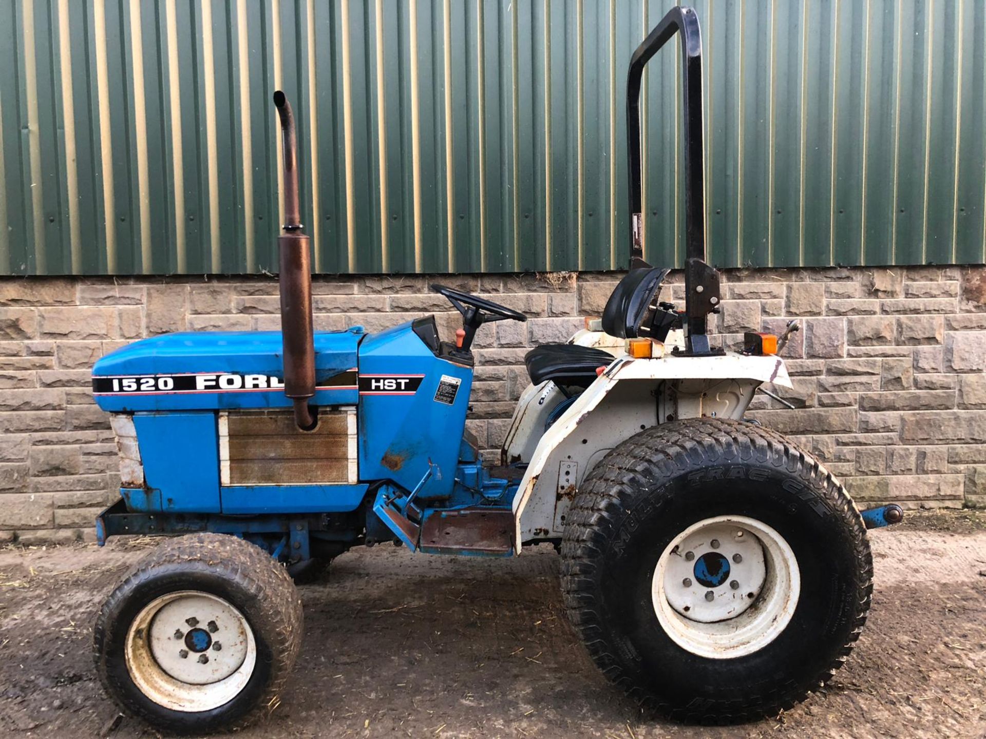 1994/M REG FORD NEW HOLLAND 1520 BLUE DIESEL COMPACT DIESEL TRACTOR *PLUS VAT* - Image 2 of 18