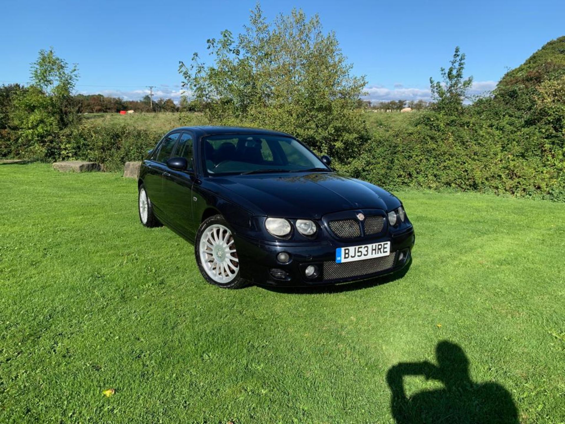 NEW MOT! 2003/53 REG MG ZT+ 2.5 PETROL 4 DOOR SALOON 190 BHP, AIR CON, 2 FORMER KEEPERS *NO VAT* - Image 2 of 20