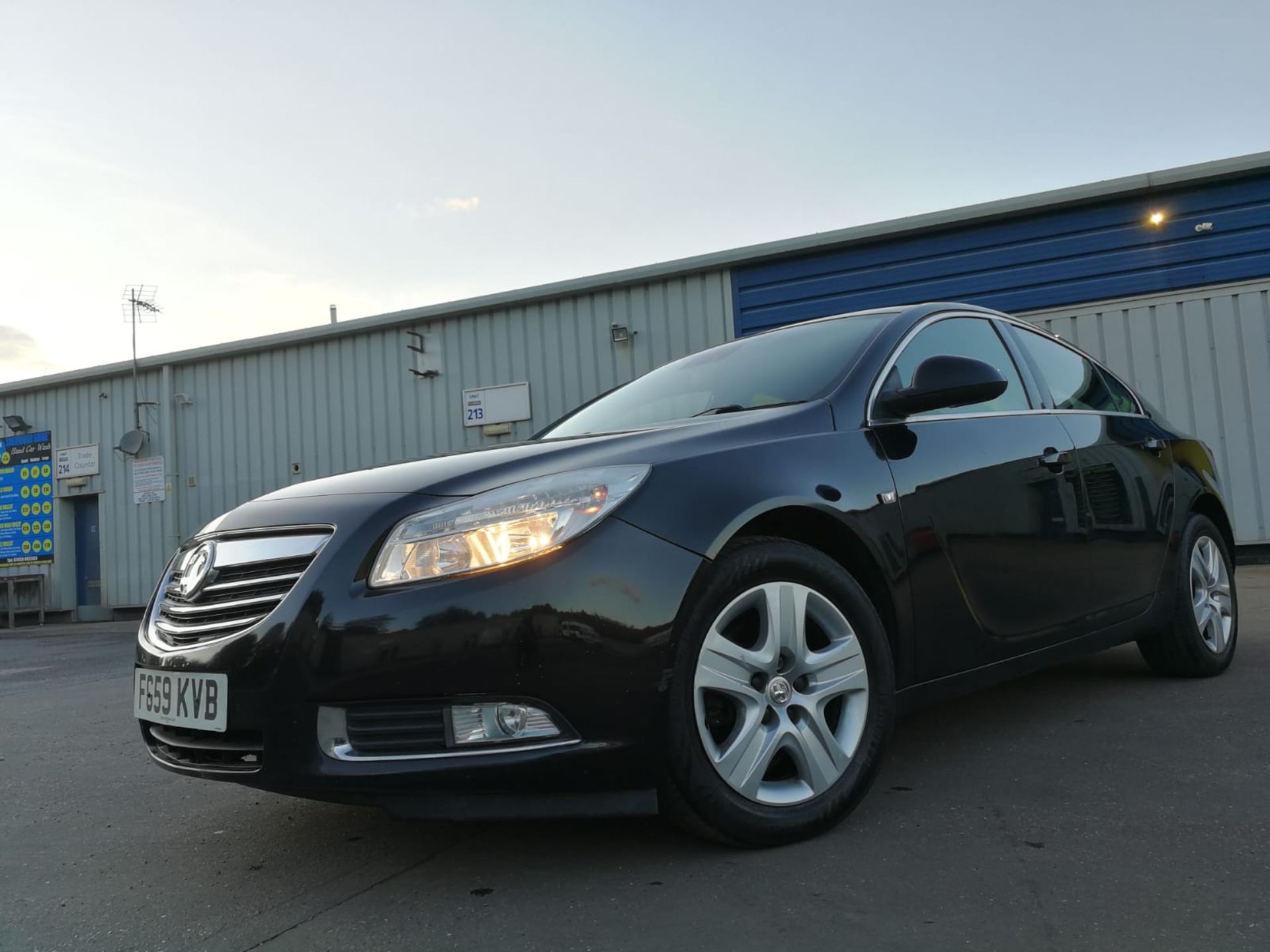 2009/59 REG VAUXHALL INSIGNIA EXCLUSIVE 130 CDTI 2.0 DIESEL 5 DOOR HATCHBACK SHOWING 1 FORMER KEEPER - Image 3 of 14