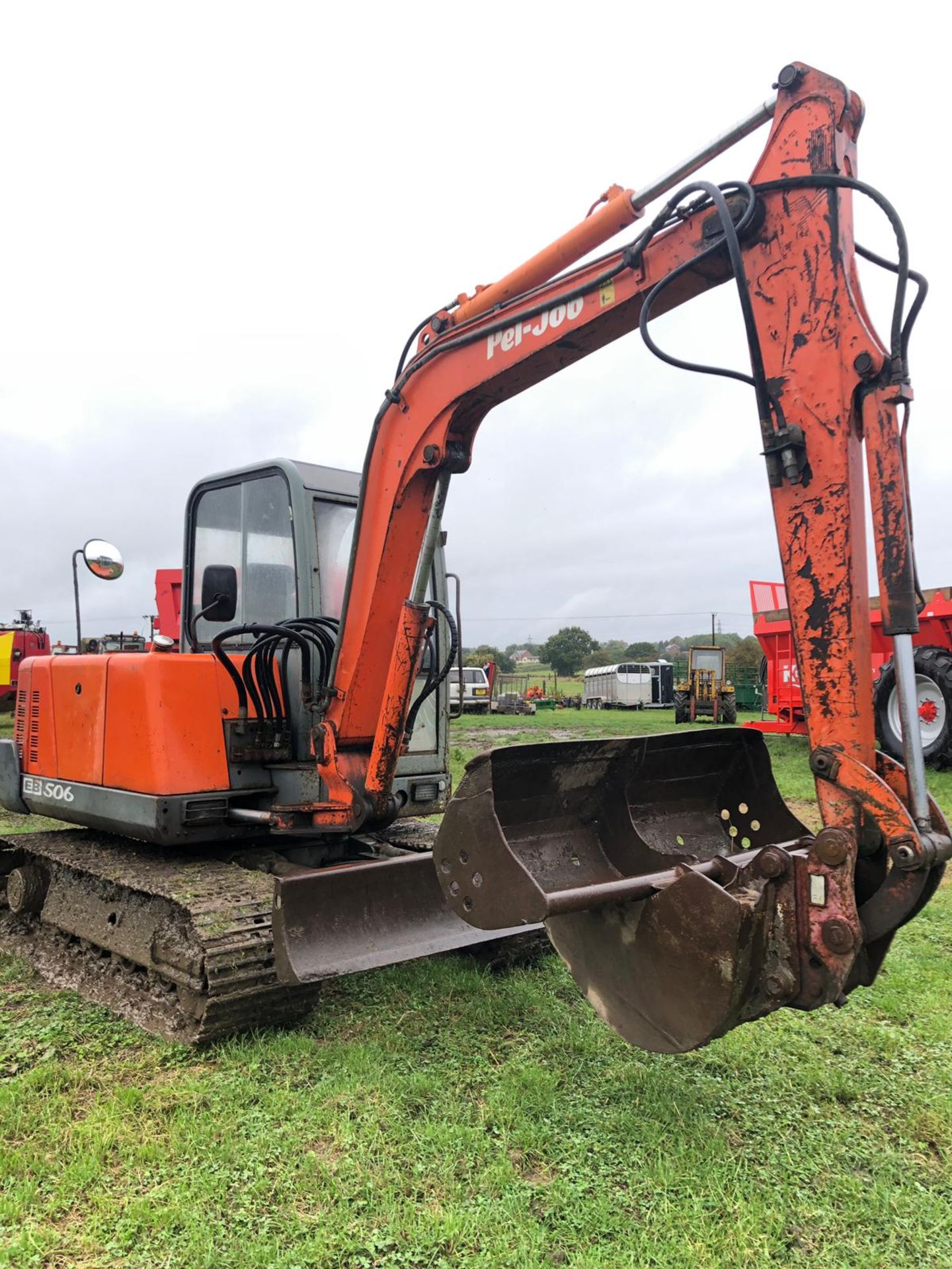 PELJOB EB506 5 TON DIGGER, STEEL TRACKS, C/W 2 X BUCKETS RUNS, WORKS AND DIGS, HOURS 4214 *PLUS VAT* - Image 3 of 8