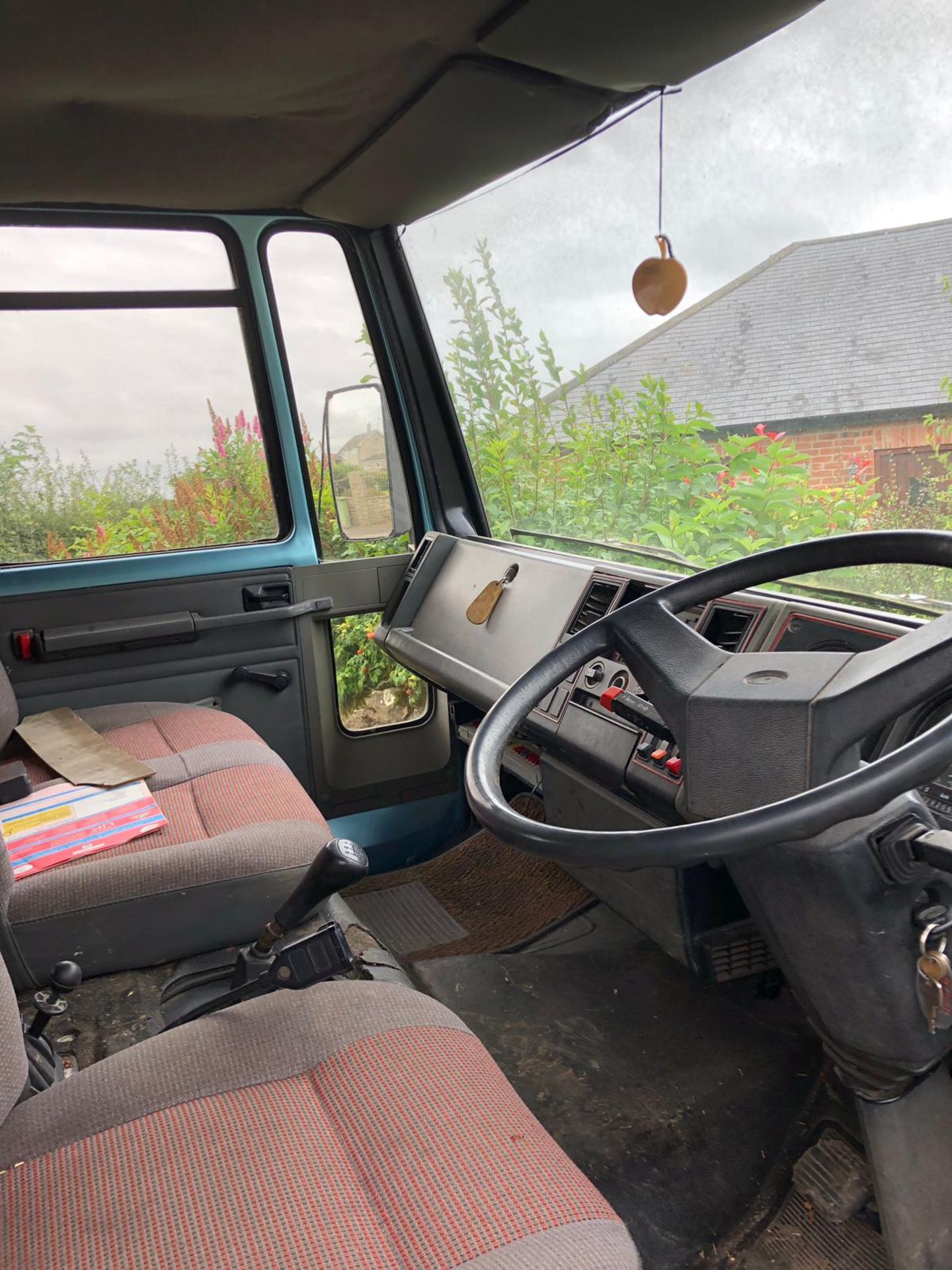 1991/J REG IVECO-FORD BLUE/GOLD HORSEBOX / LIVESTOCK CARRIER AUTO GEARBOX *PLUS VAT* - Image 4 of 10