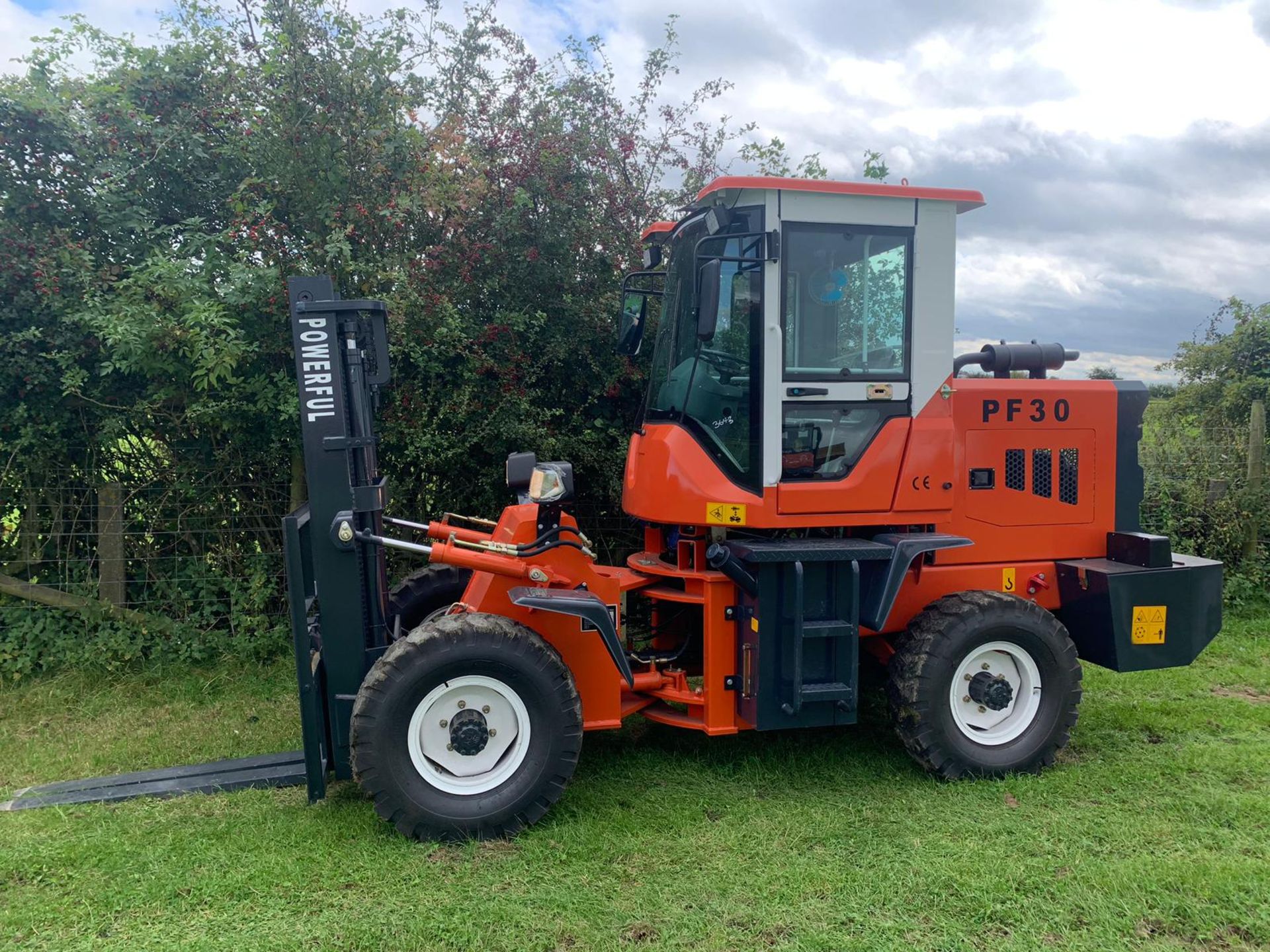 BRAND NEW 2019 ATTACK PF30 4X4 ROUGH TERRAIN POWERFUL FORKLIFT C/W 2 STAGE MAST *PLUS VAT* - Image 5 of 12
