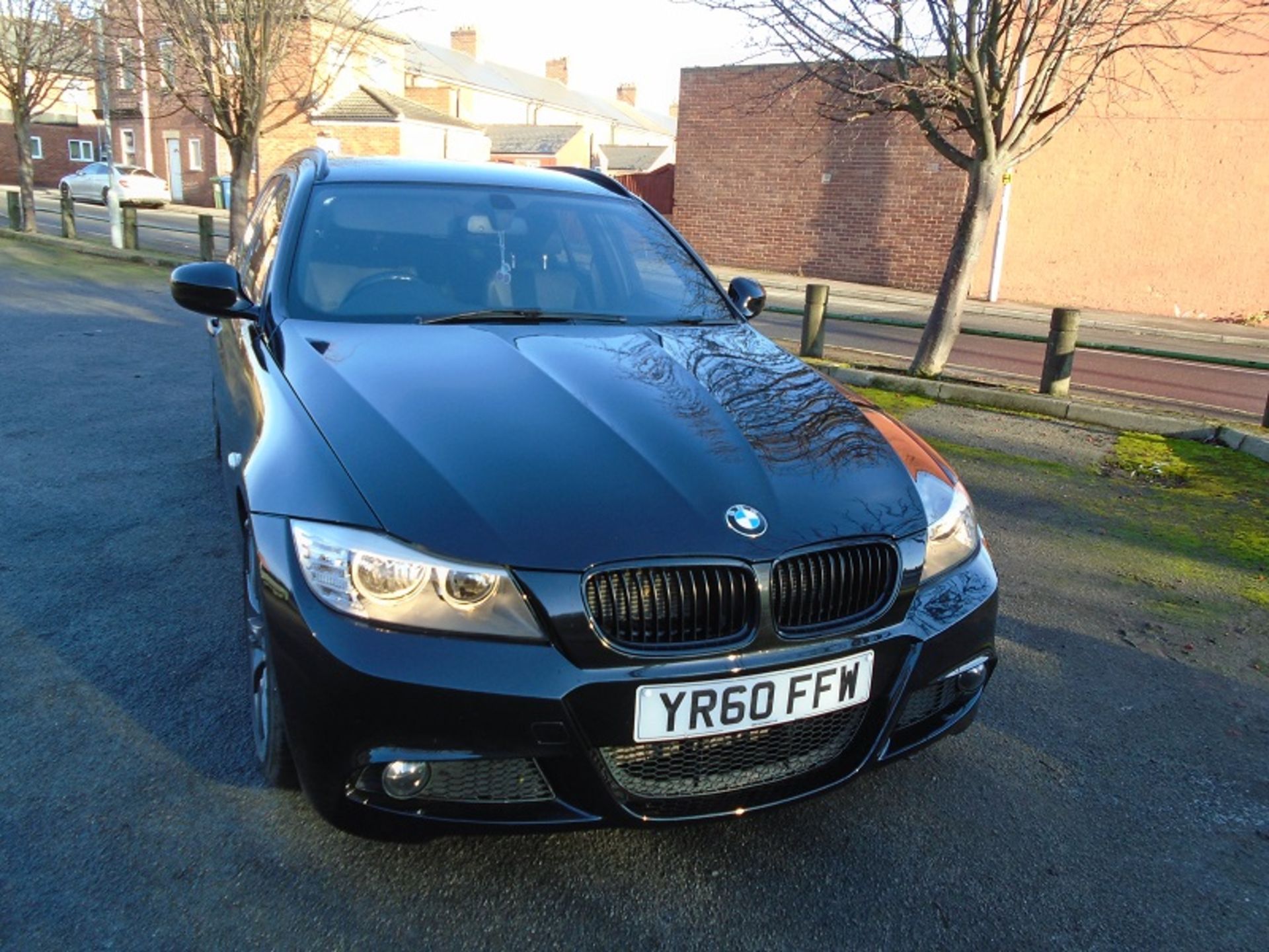 2010/60 REG BMW 320D SPORT PLUS EDITION 2.0 BLACK DIESEL ESTATE *NO VAT* - Image 2 of 8