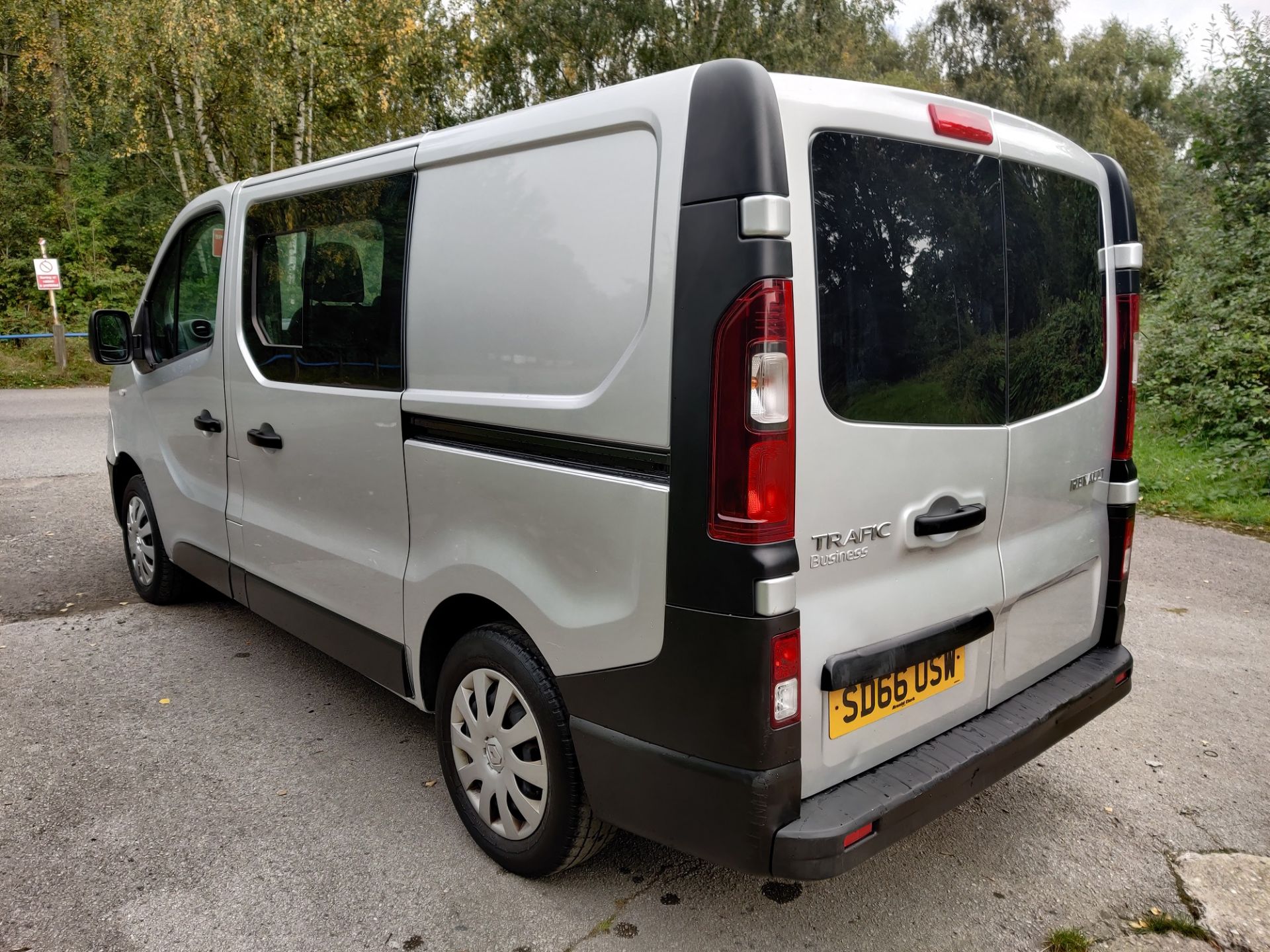 2016/66 REG RENAULT TRAFIC SL27 BUSINESS DCI 1.6 DIESEL SILVER MPV - 7 SEATER *NO VAT* - Image 4 of 16