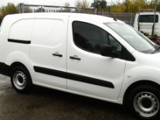 2017/17 REG PEUGEOT PARTNER BLUE HDI 1.6 DIESEL L2 CREW CAB PROFESSIONAL PANEL VAN, 2 FORMER KEEPERS